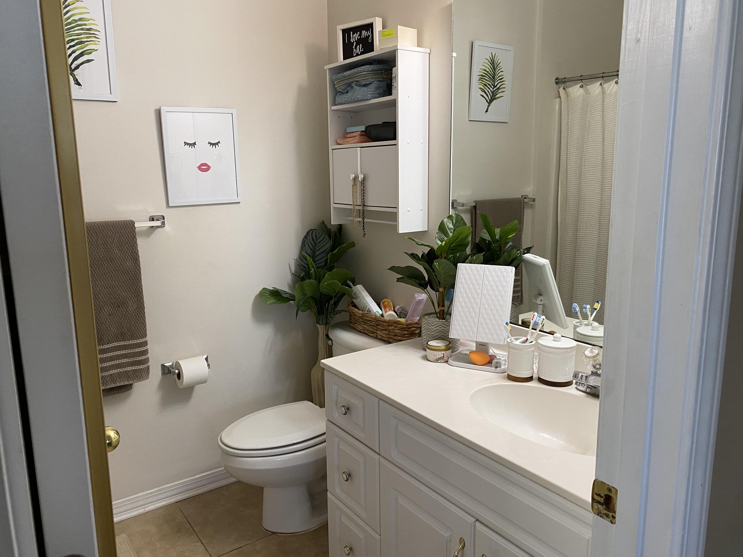 THE OAKS AT NICEVILLE PH I - Residential Lease