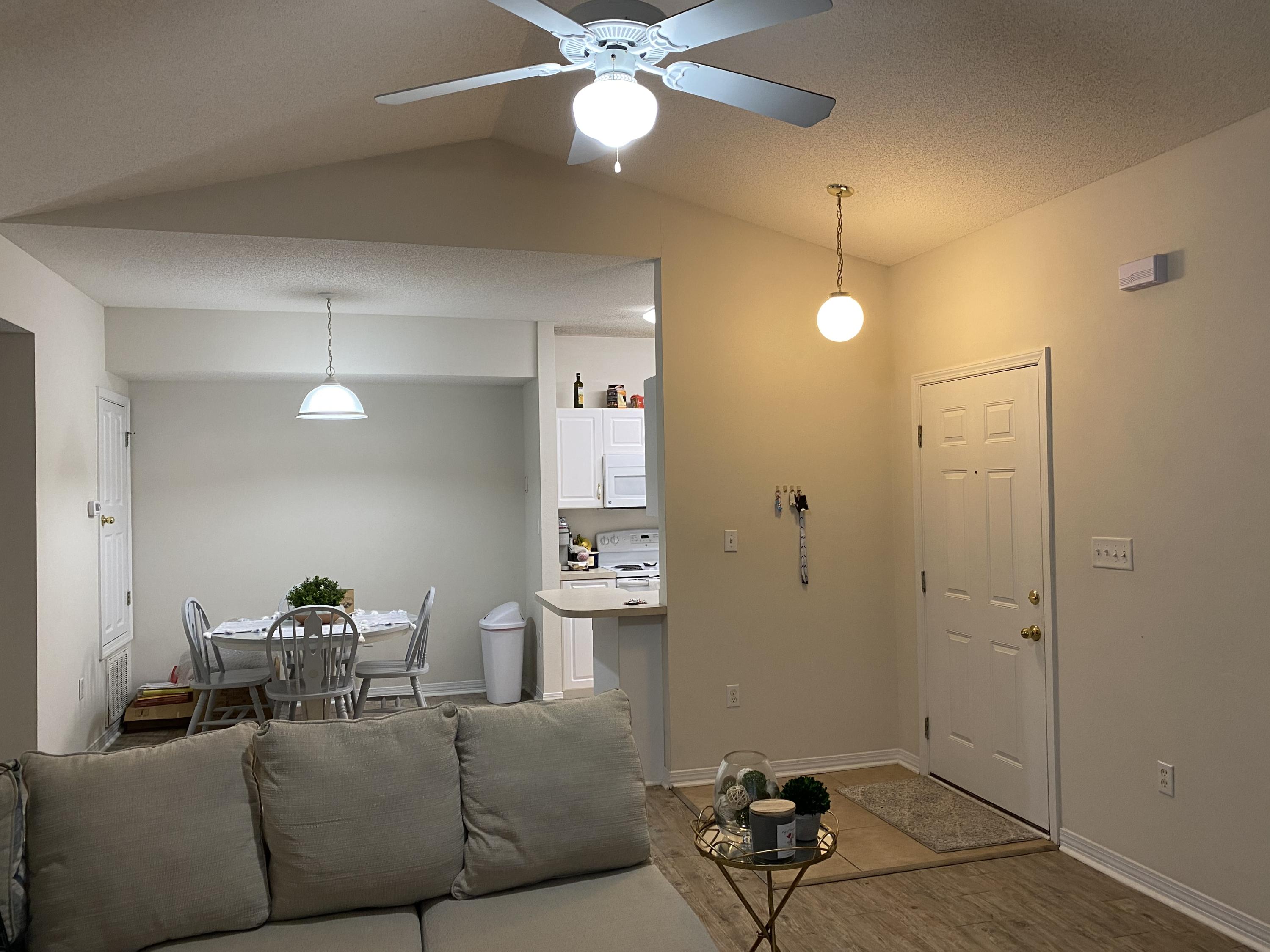 THE OAKS AT NICEVILLE PH I - Residential Lease