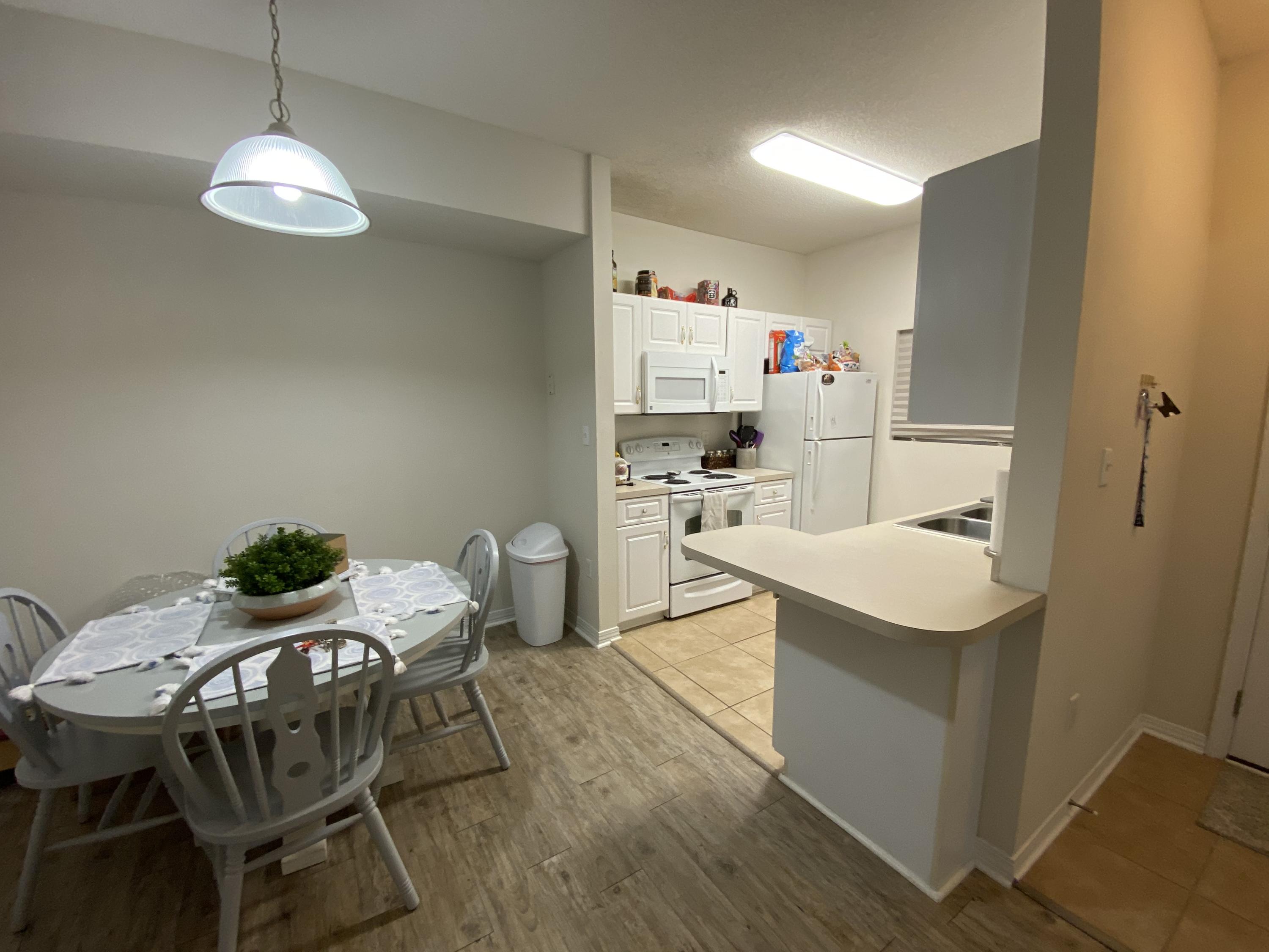 THE OAKS AT NICEVILLE PH I - Residential Lease