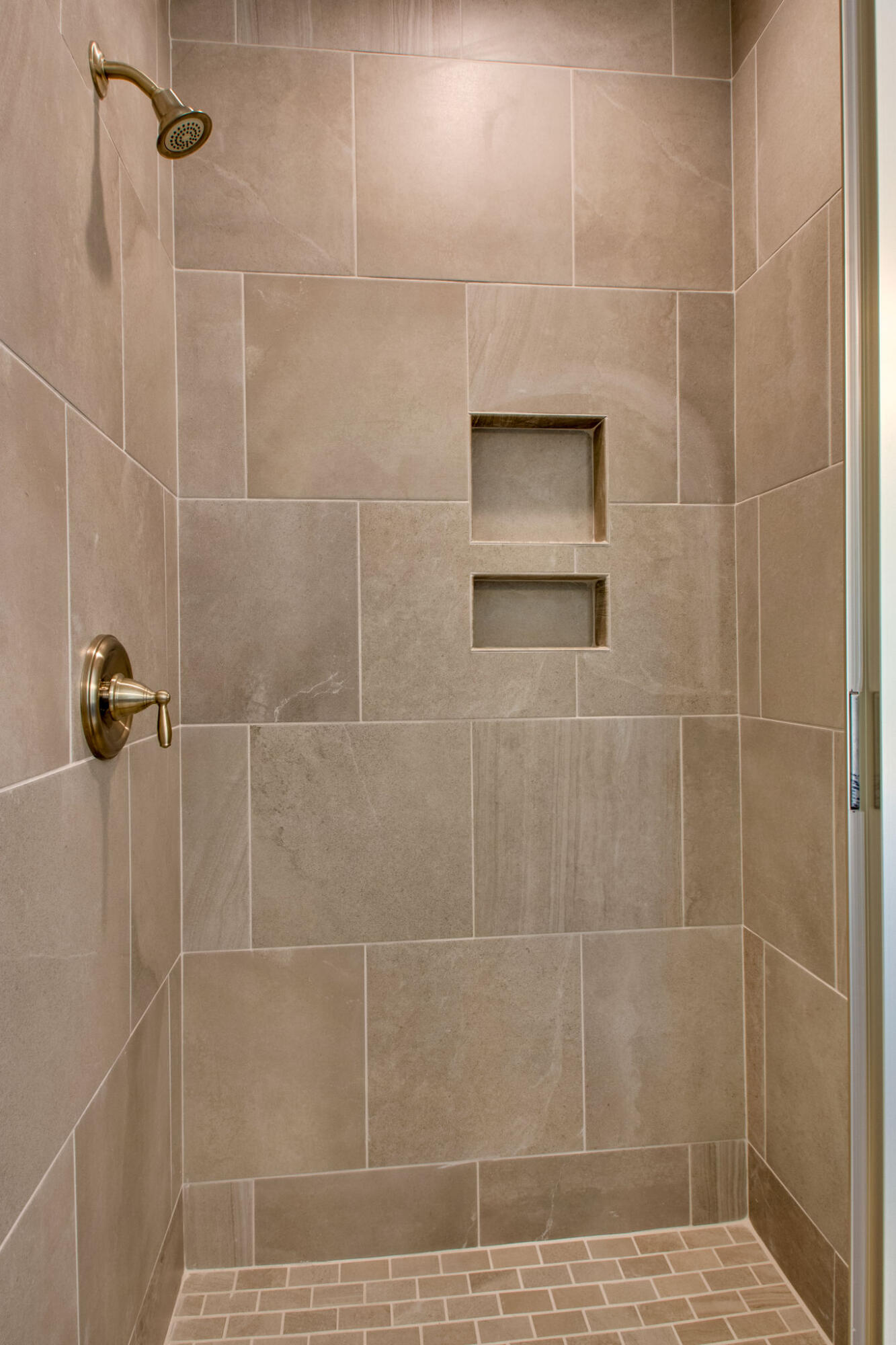 WALSH GLEN ESTATES - Residential