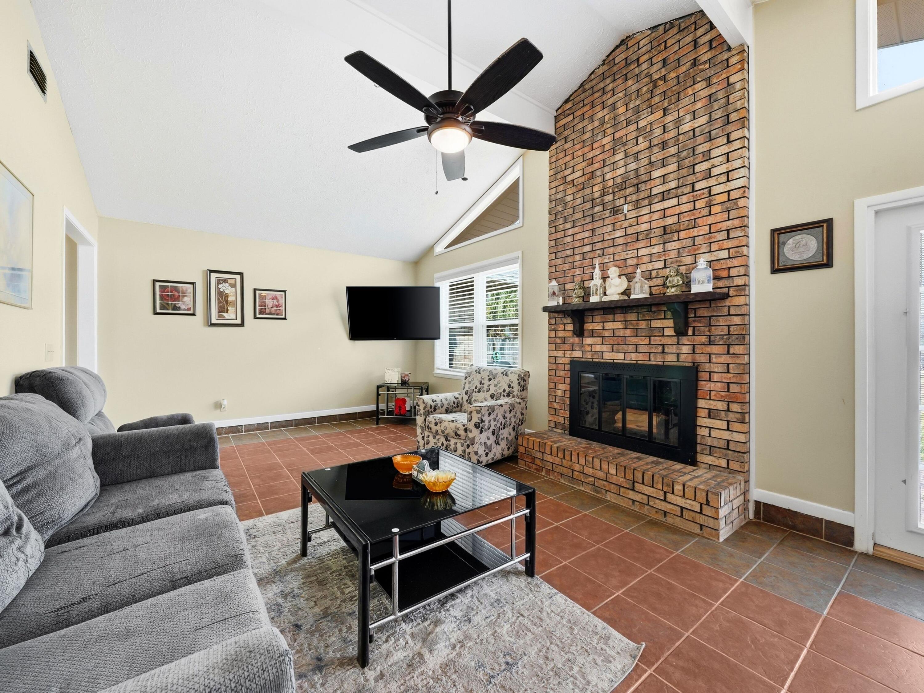 BINGOOSE ESTATES UNIT 1 - Residential