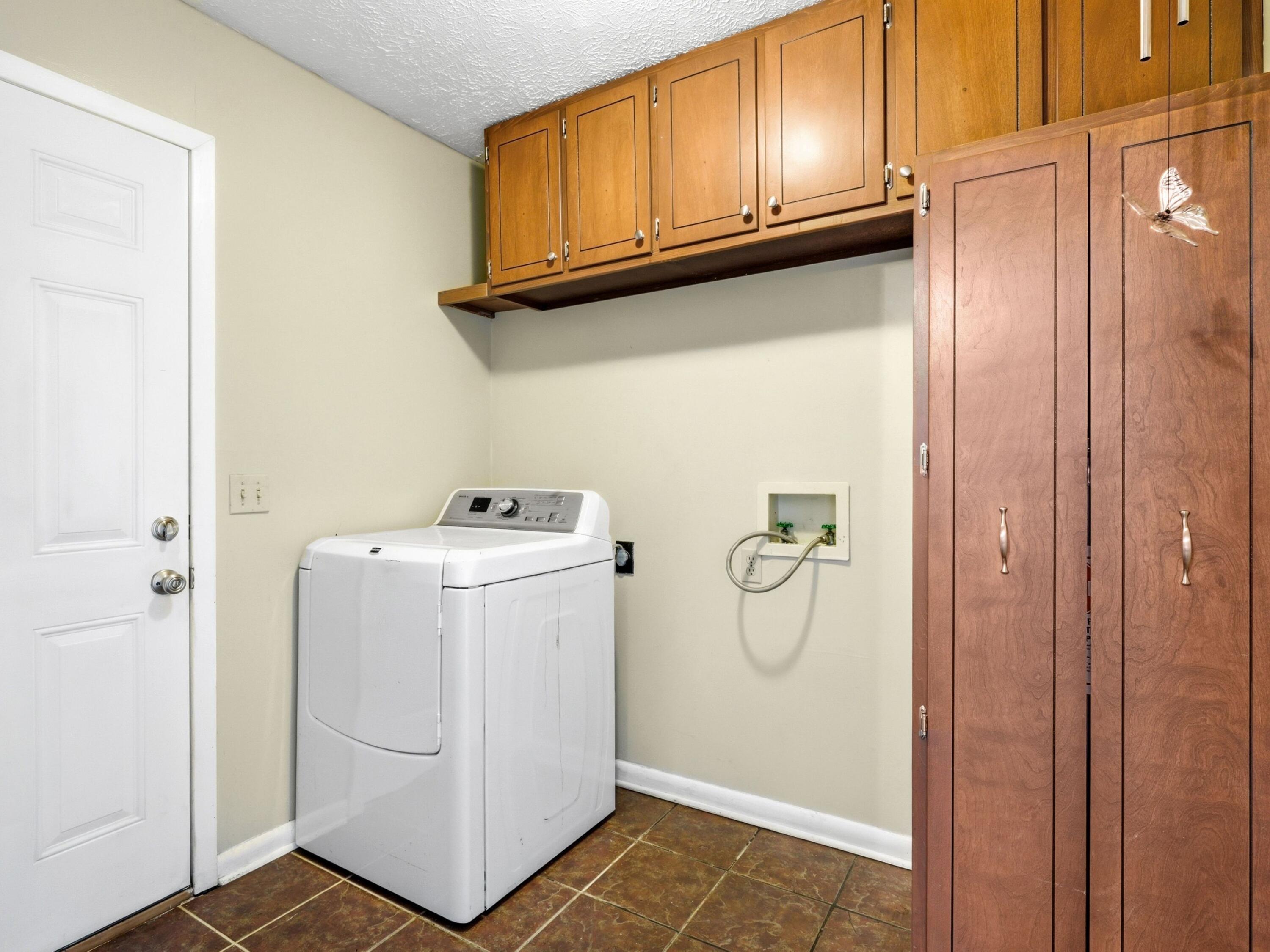 BINGOOSE ESTATES UNIT 1 - Residential