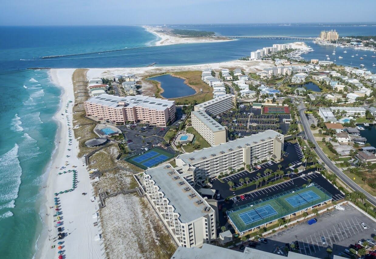 INLET REEF CLUB CONDO - Residential