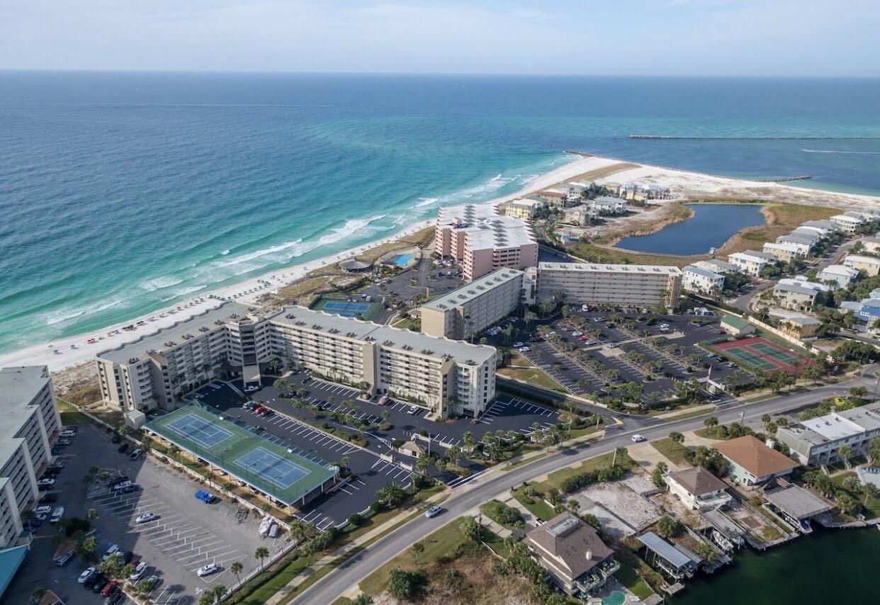 INLET REEF CLUB CONDO - Residential