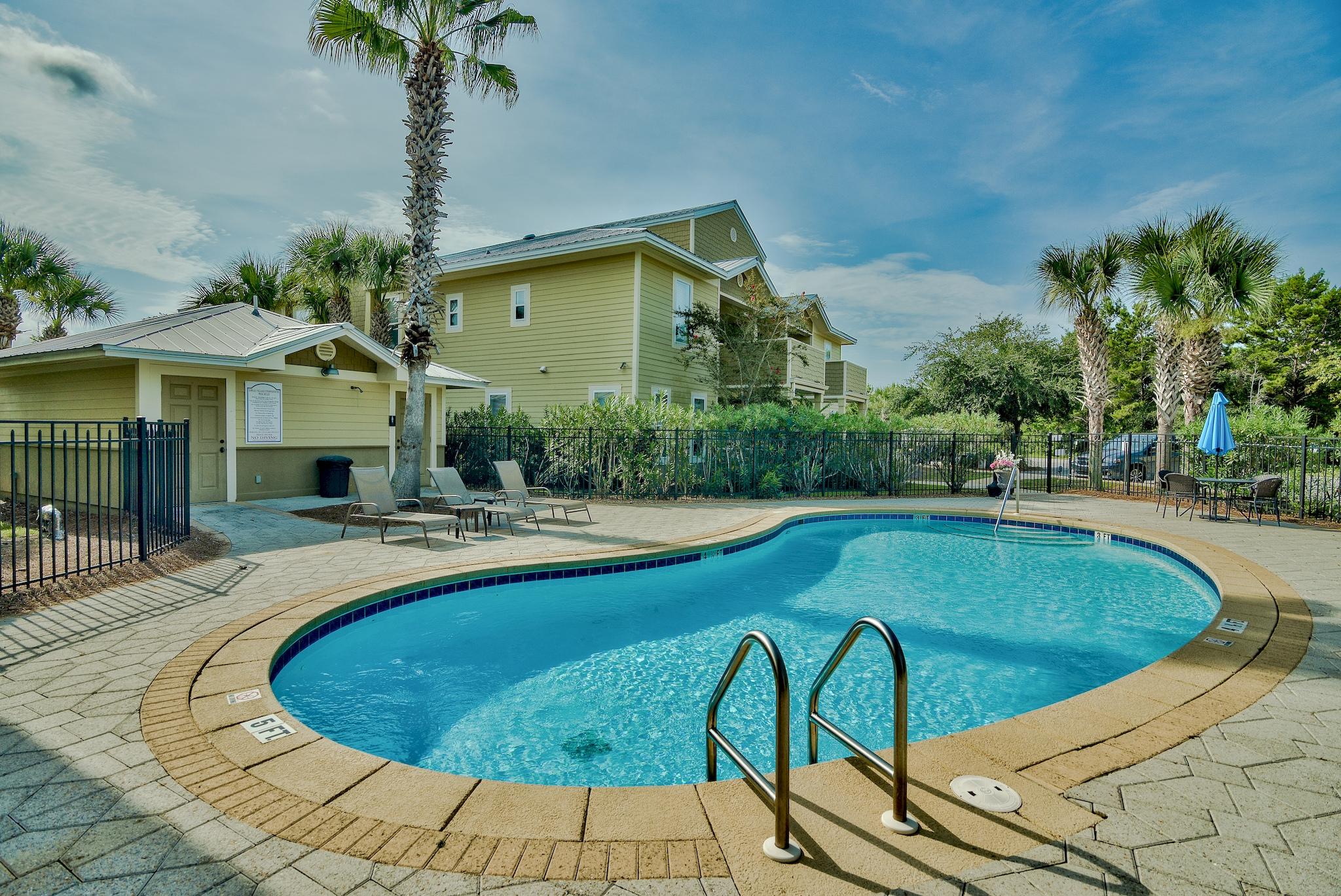 TOPSAIL VILLAGE - Residential