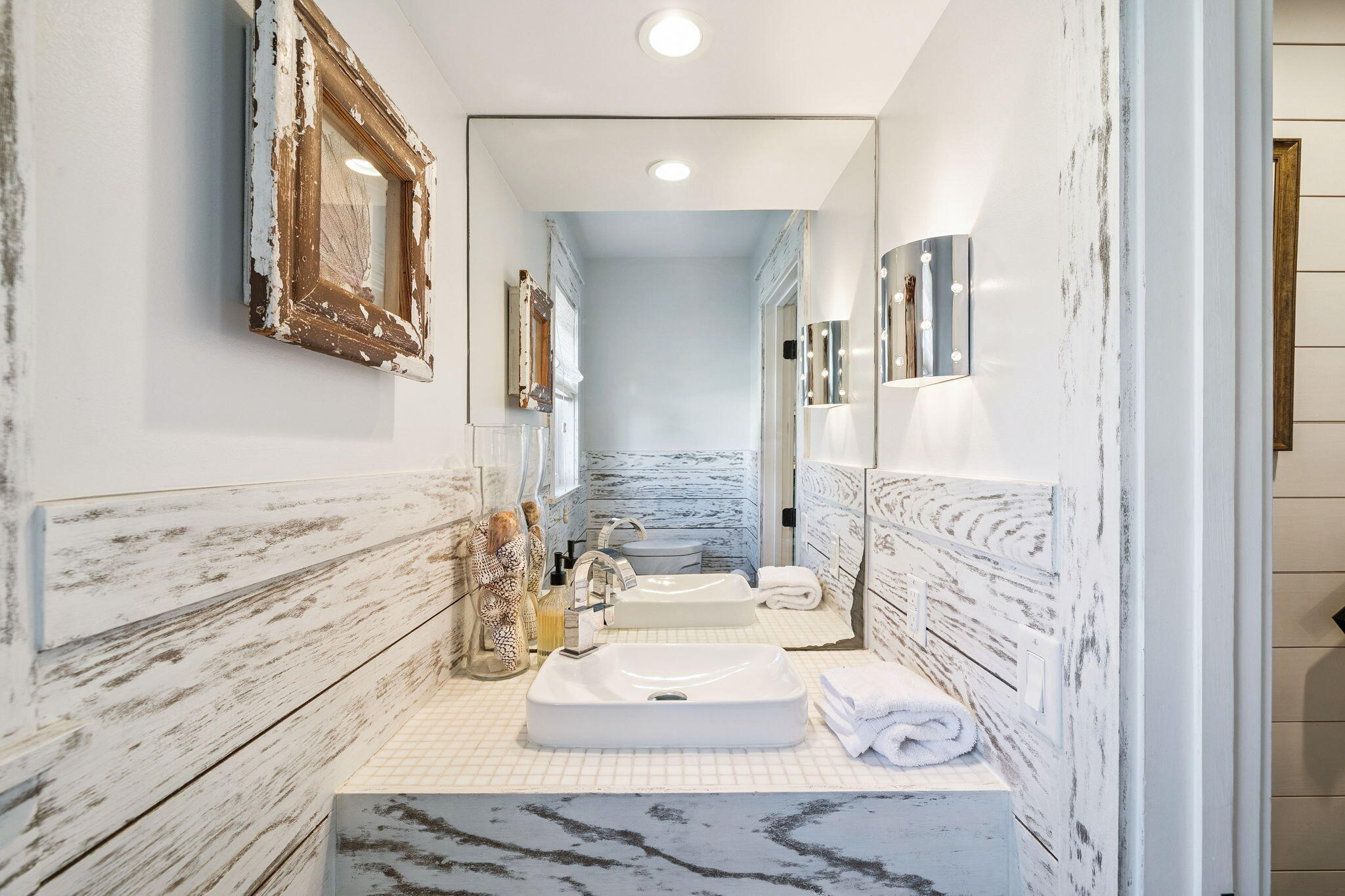 BEACHWALK T/H - Residential