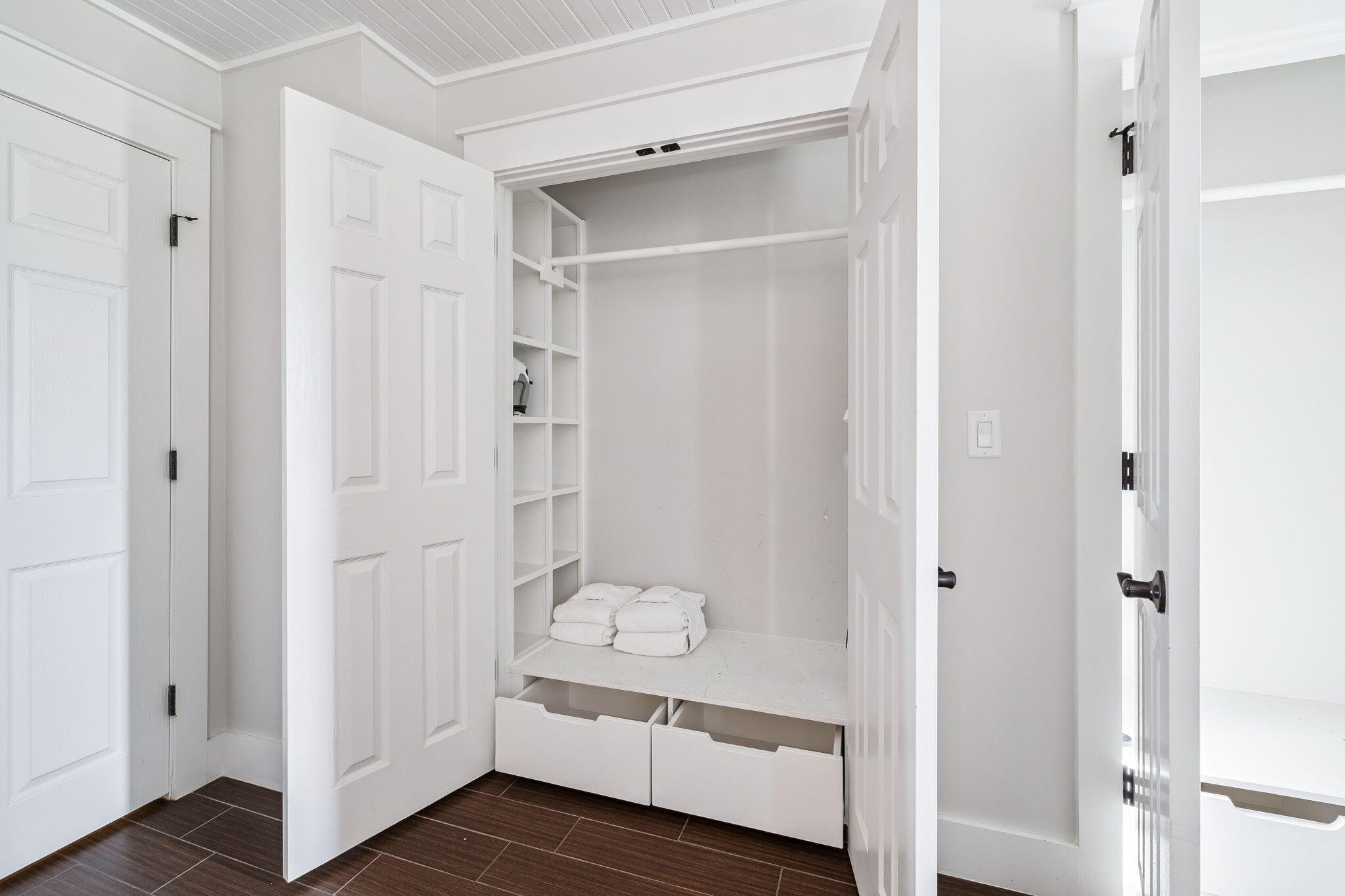 BEACHWALK T/H - Residential