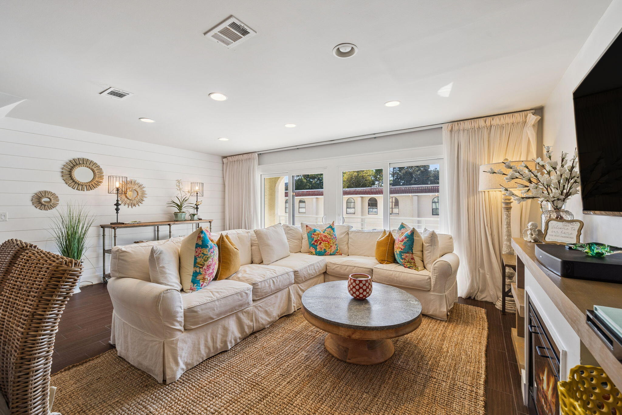 BEACHWALK T/H - Residential