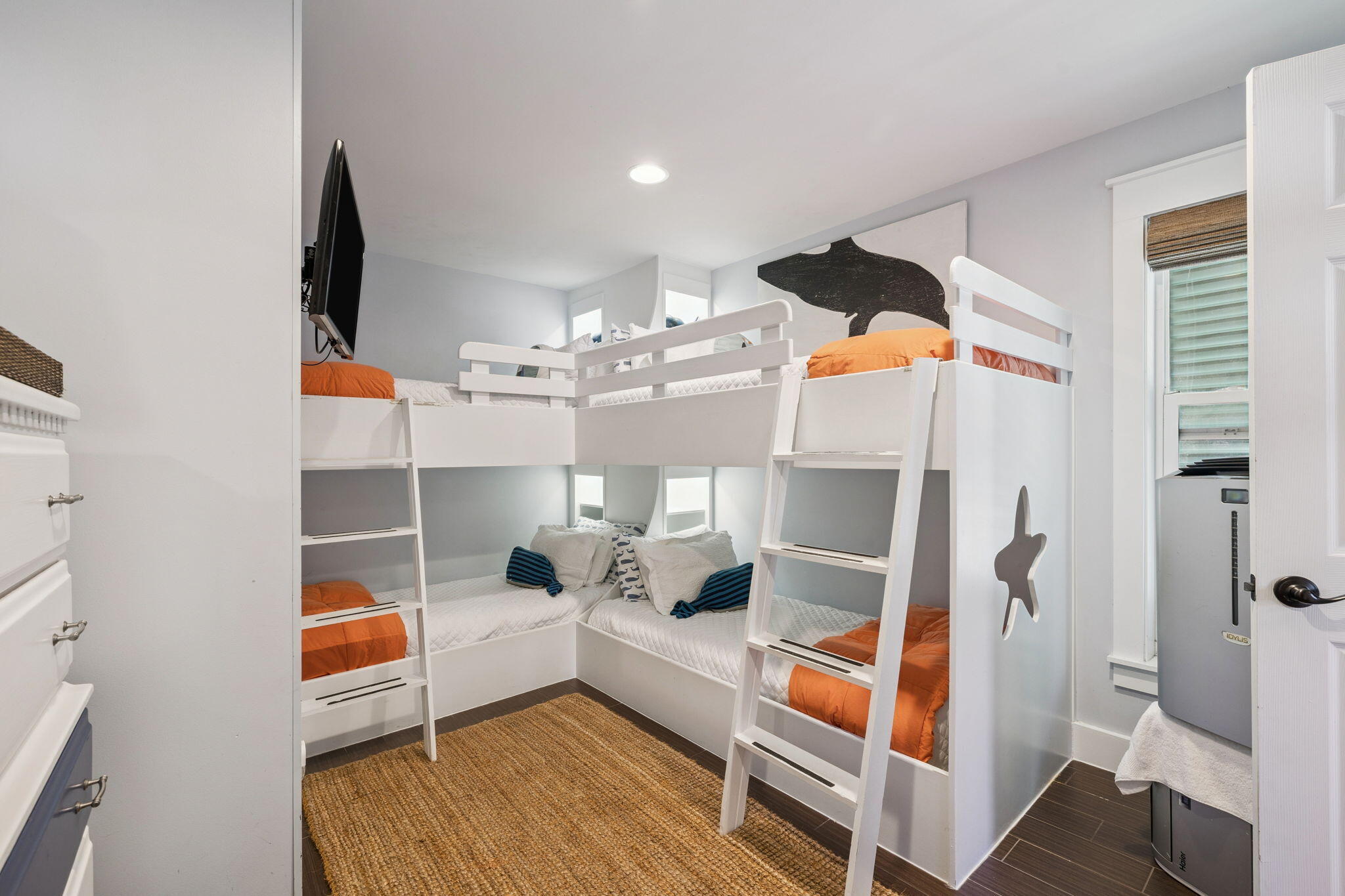 BEACHWALK T/H - Residential