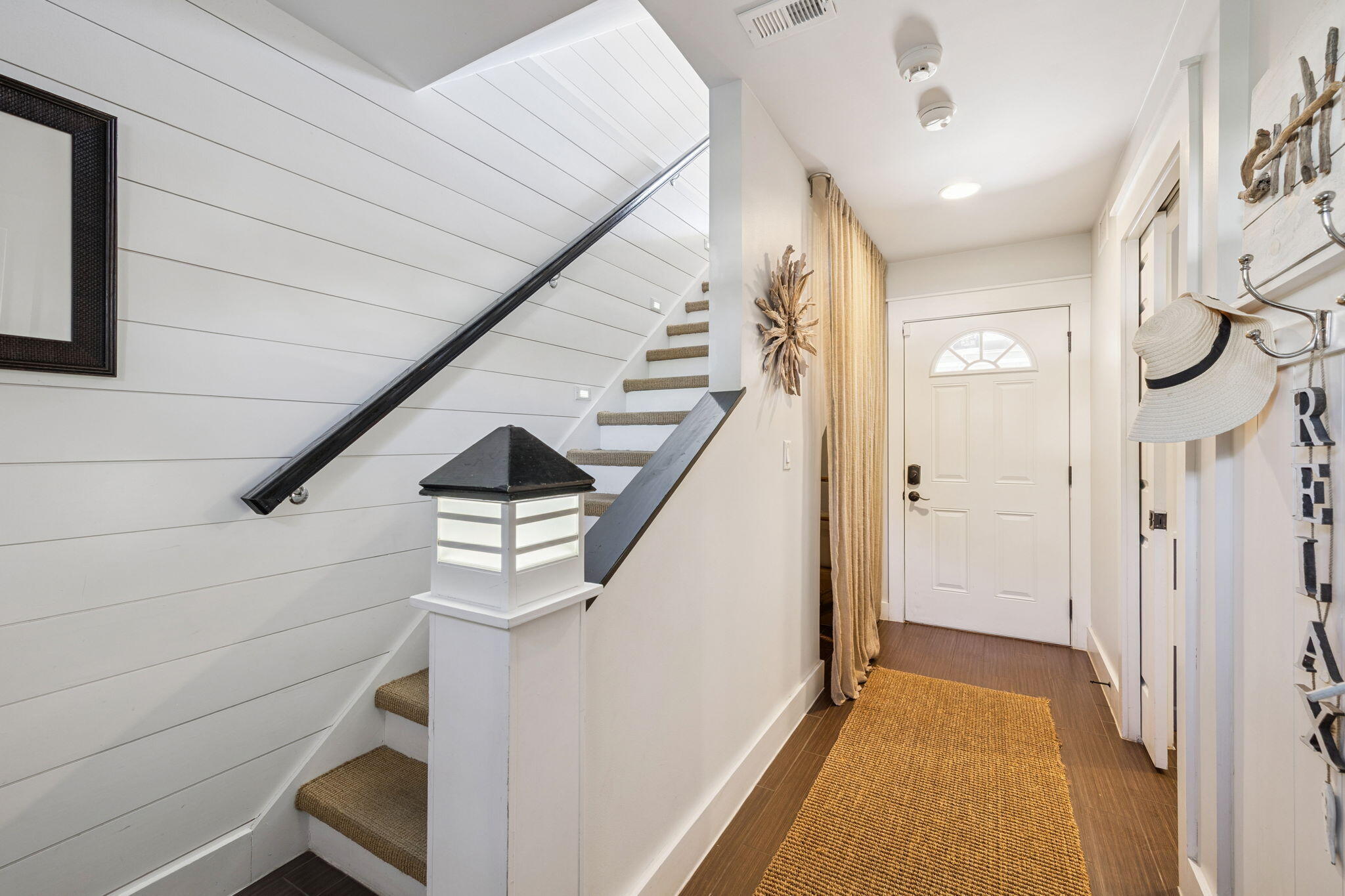 BEACHWALK T/H - Residential