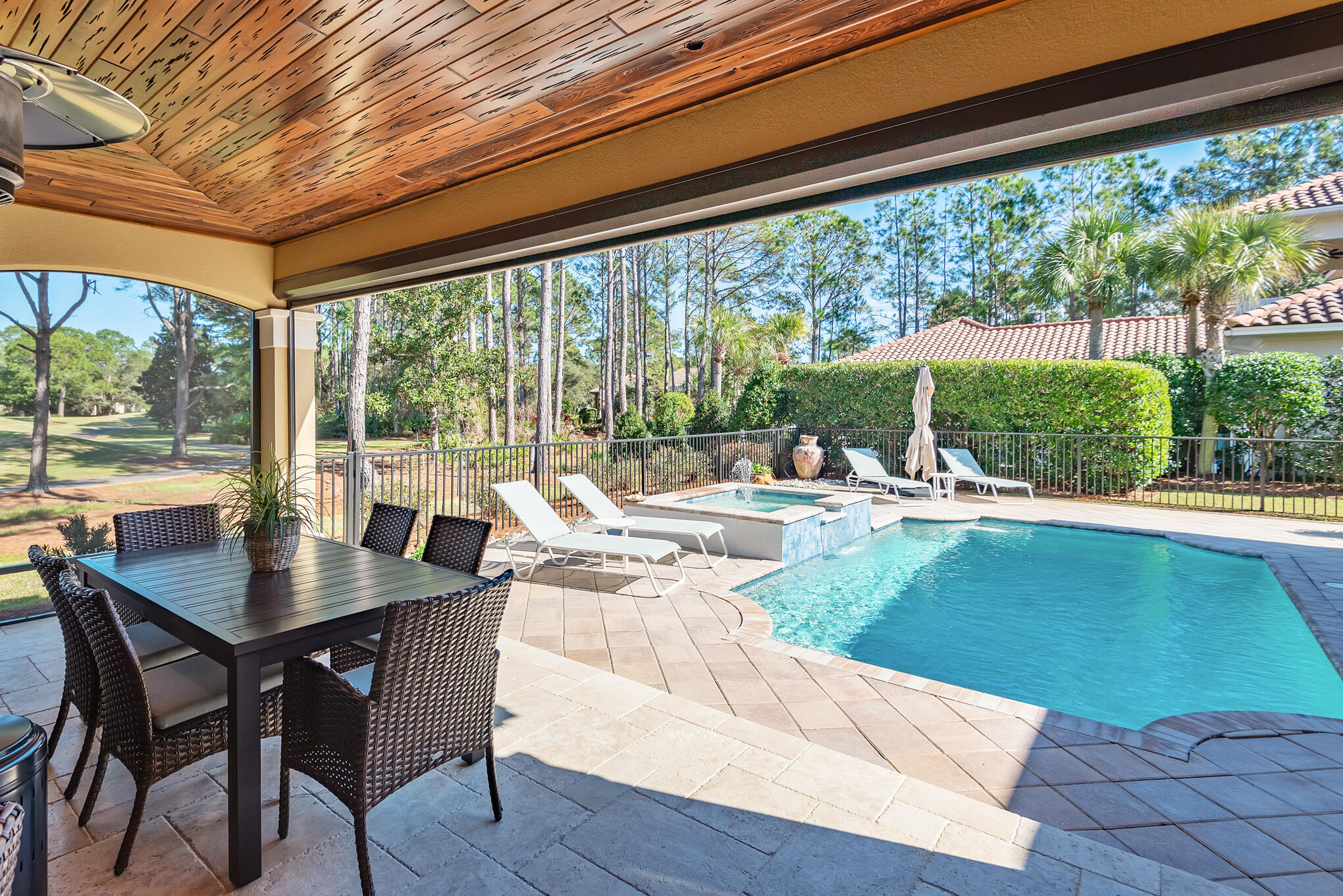 BURNT PINE - Residential