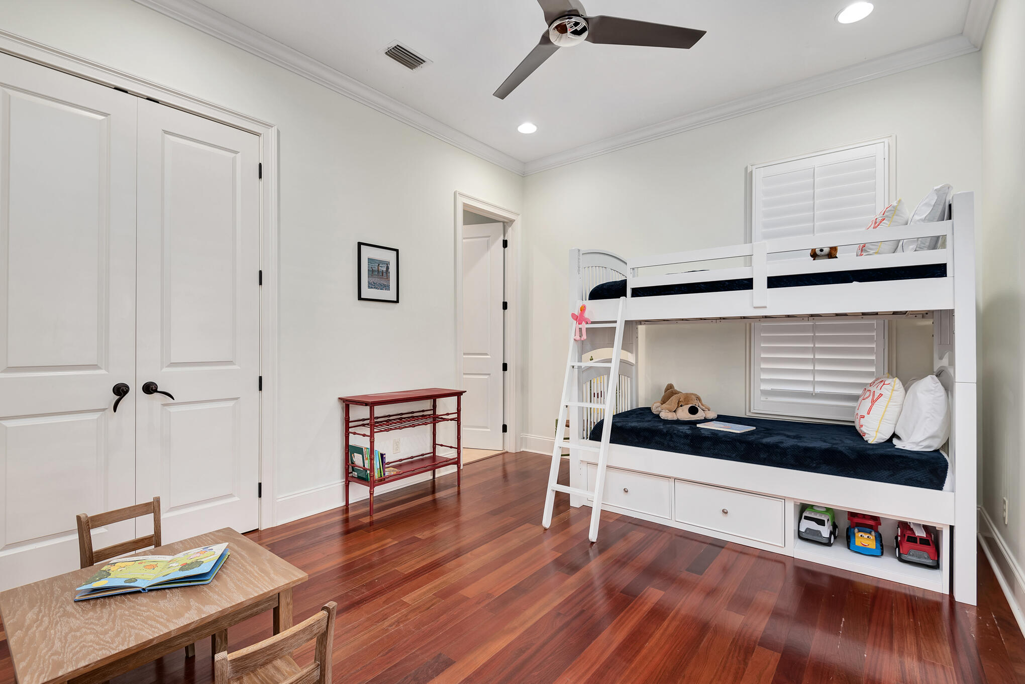 BURNT PINE - Residential