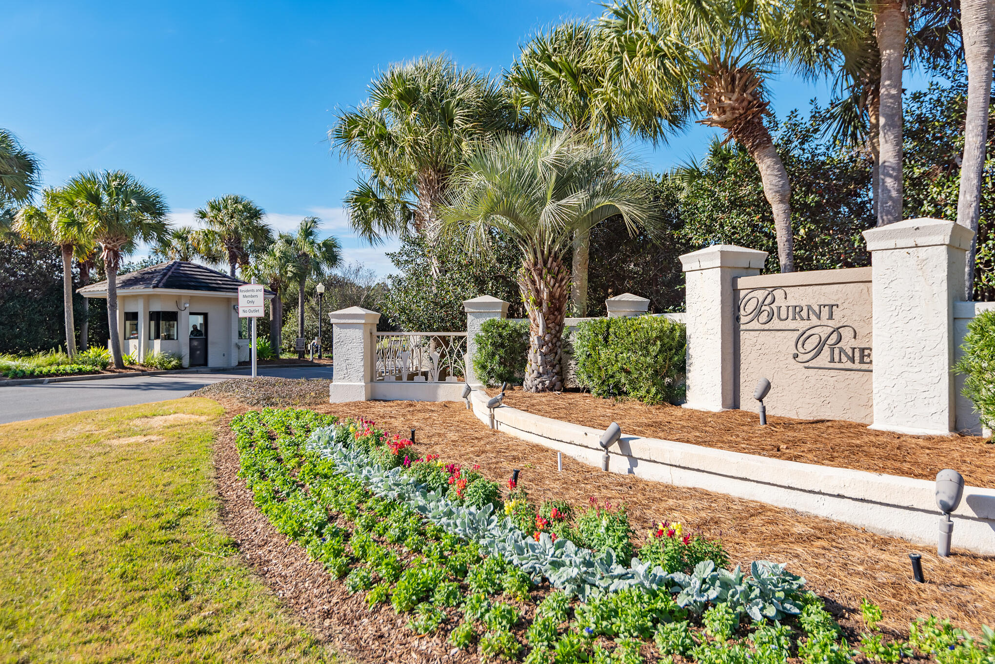 BURNT PINE - Residential