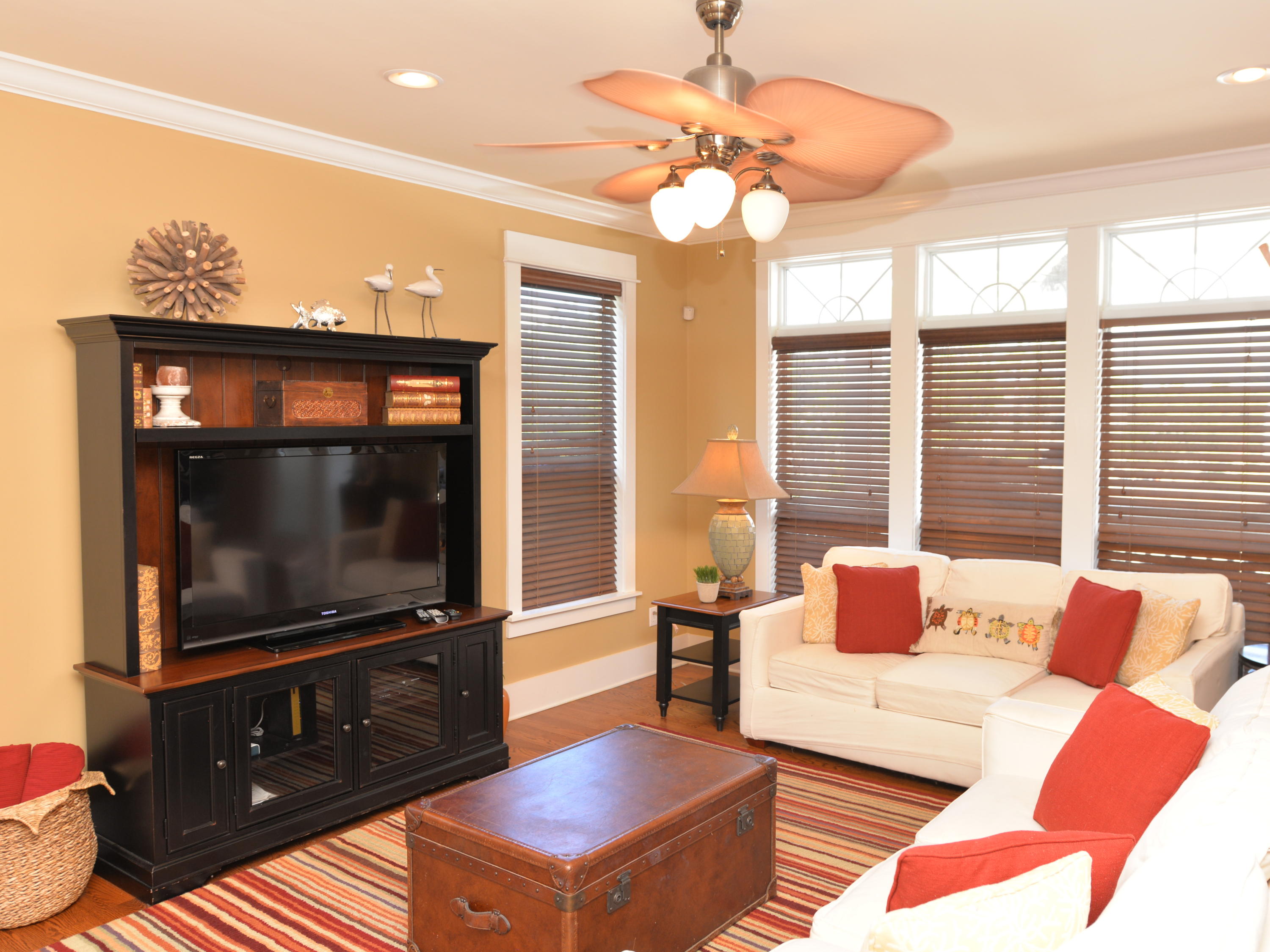 EMERALD WATERS VILLAGE - Residential