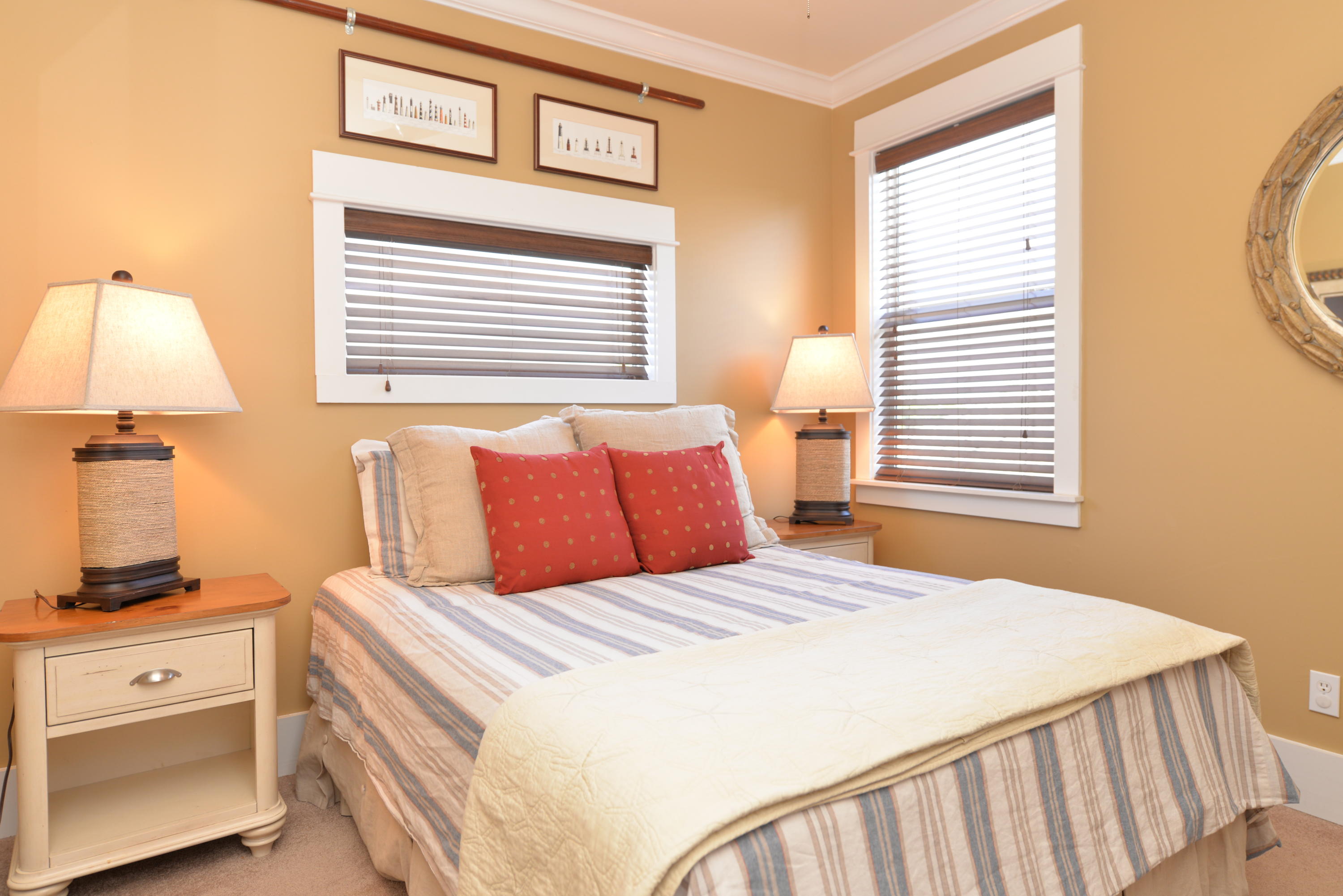 EMERALD WATERS VILLAGE - Residential