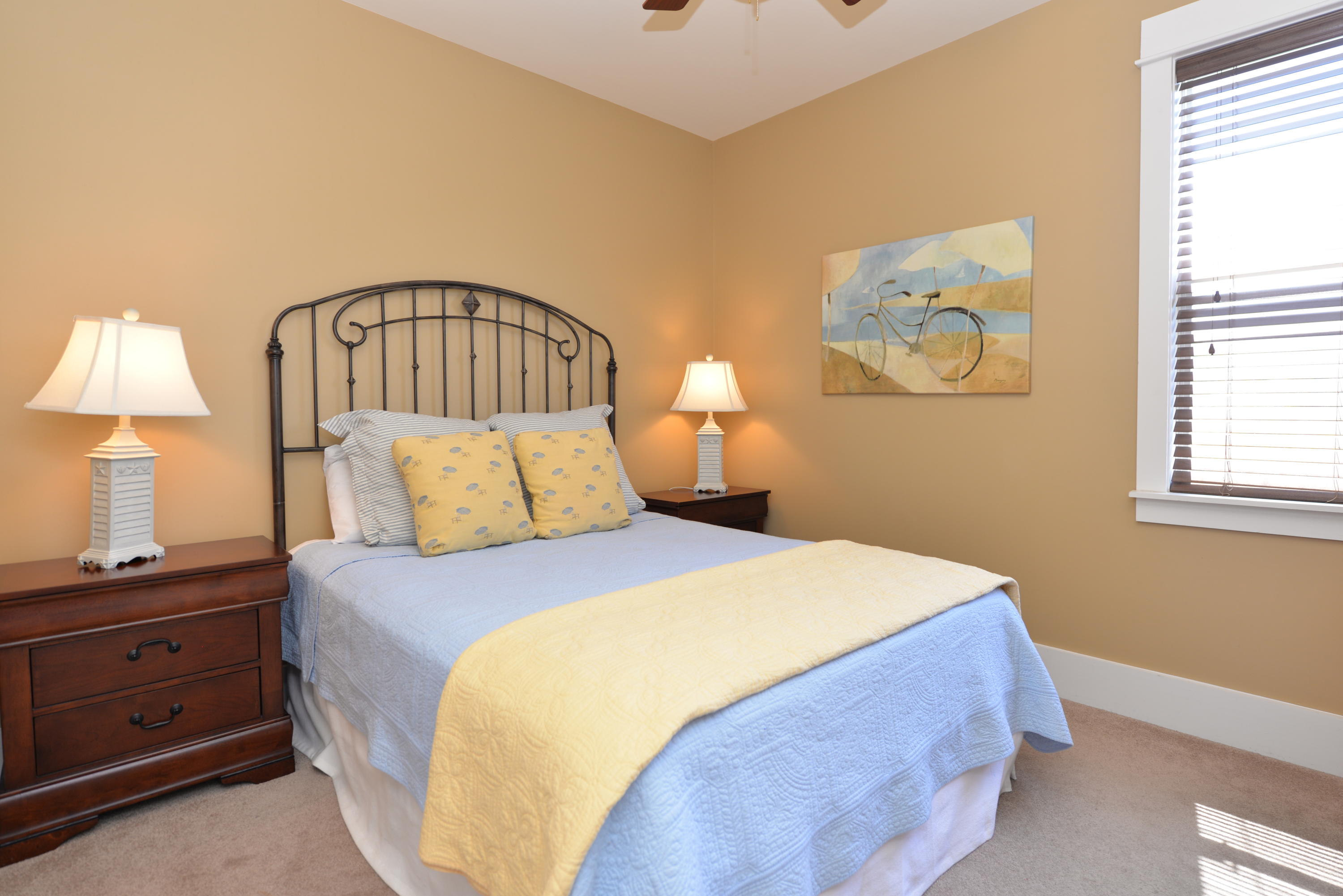 EMERALD WATERS VILLAGE - Residential