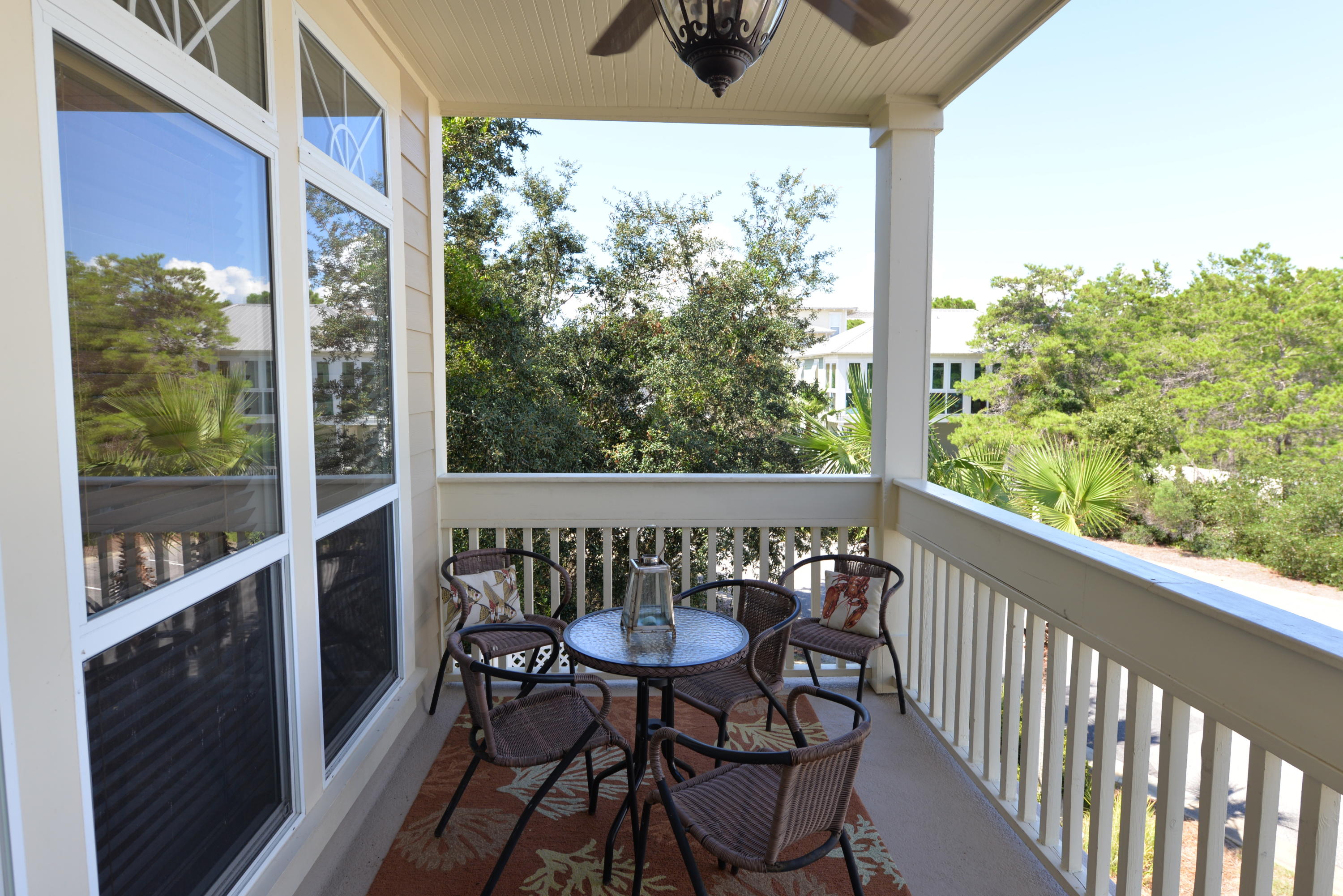 EMERALD WATERS VILLAGE - Residential