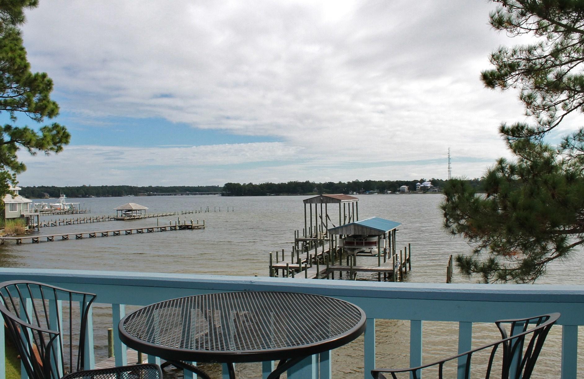 VALPARAISO PINECREST 6 - Residential