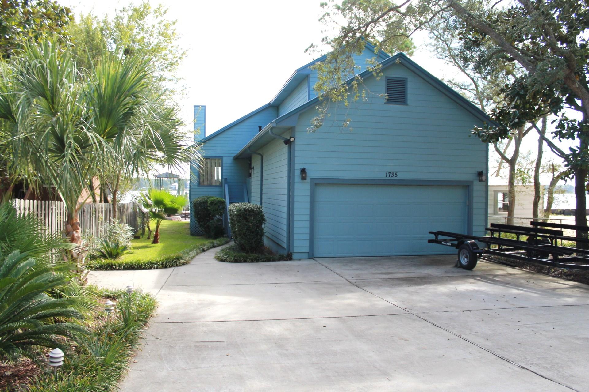 VALPARAISO PINECREST 6 - Residential