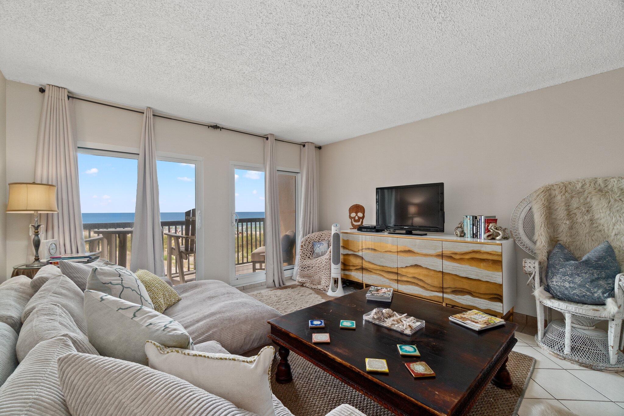 PINNACLE PORT - Residential