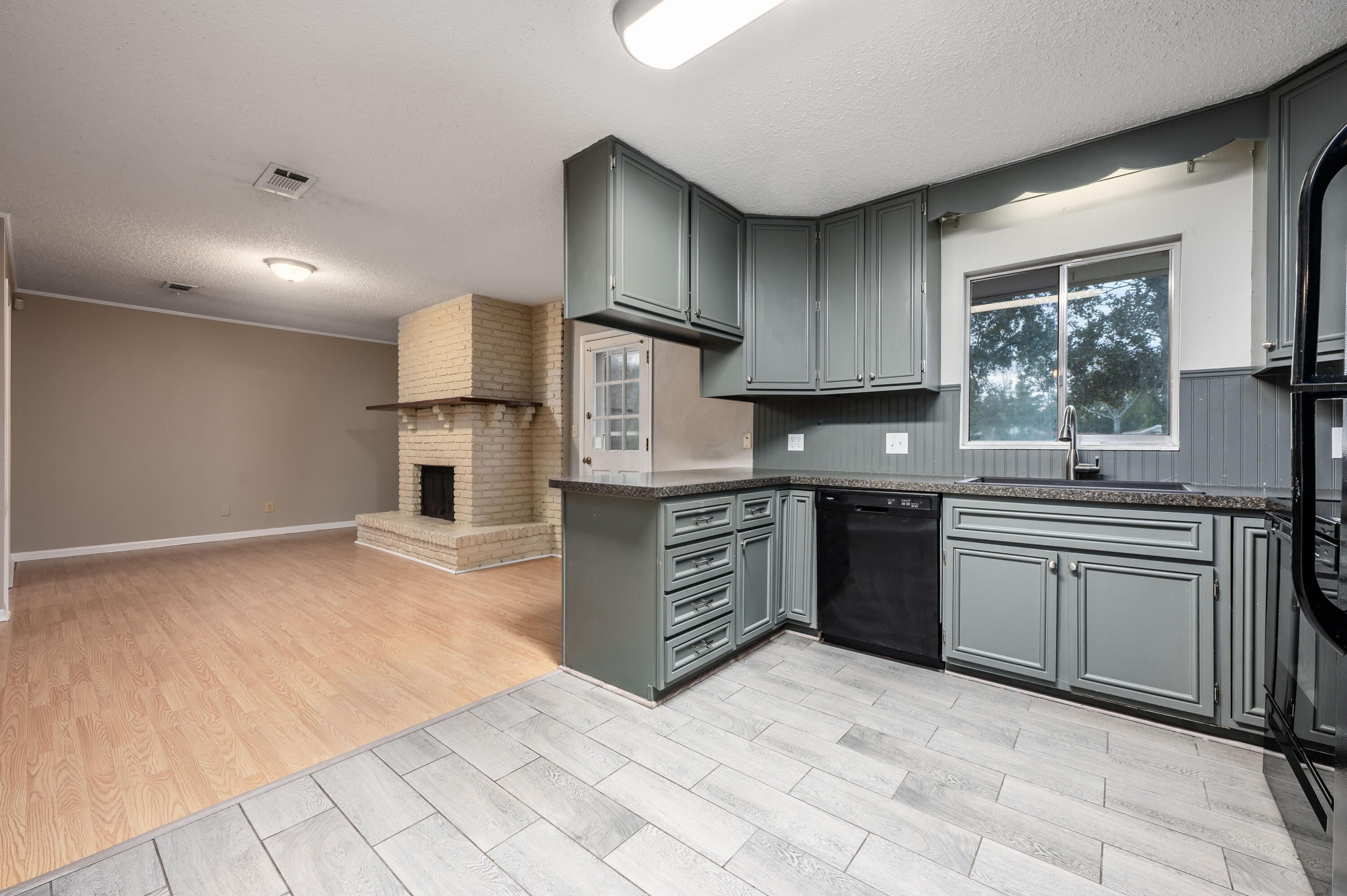 CORDOVA WEST UNIT NO 1 - Residential