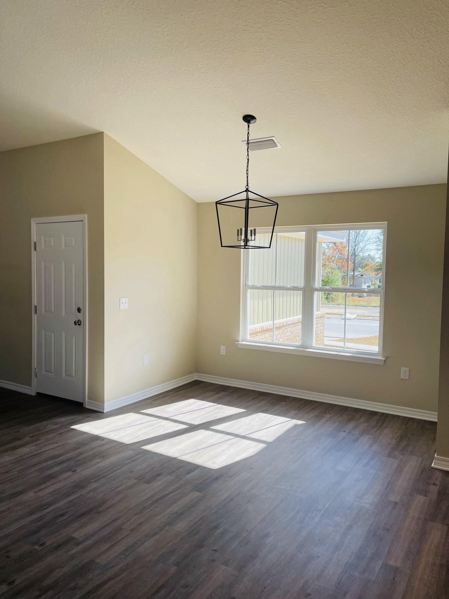 GARDEN CITY - Residential