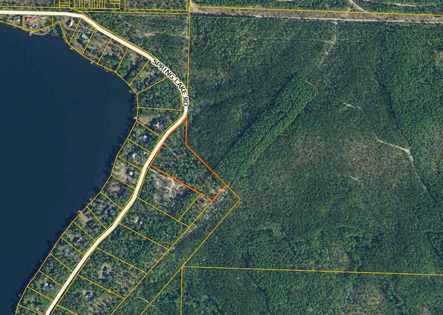 This 5.2 Acres piece of land could be yours in this amazing outdoor community. There is a community center and a park with a gazebo. There is a boat launch and you will have the joy of fishing in a stocked lake. Some of the popular pastimes in Defuniak Springs include fishing, hunting, golfing, and boating. You are not limited to those though. Come take a look at this land off of Spring Lake..