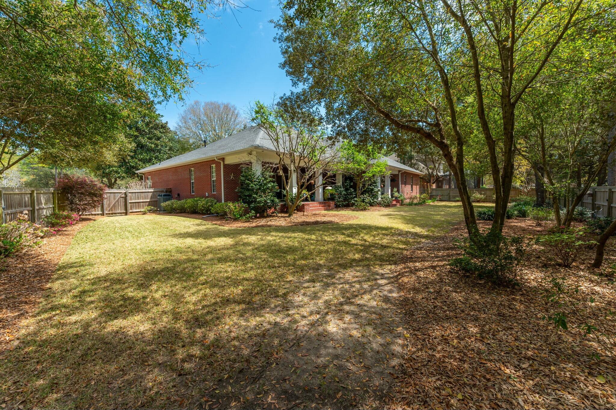 SWIFT CREEK - Residential