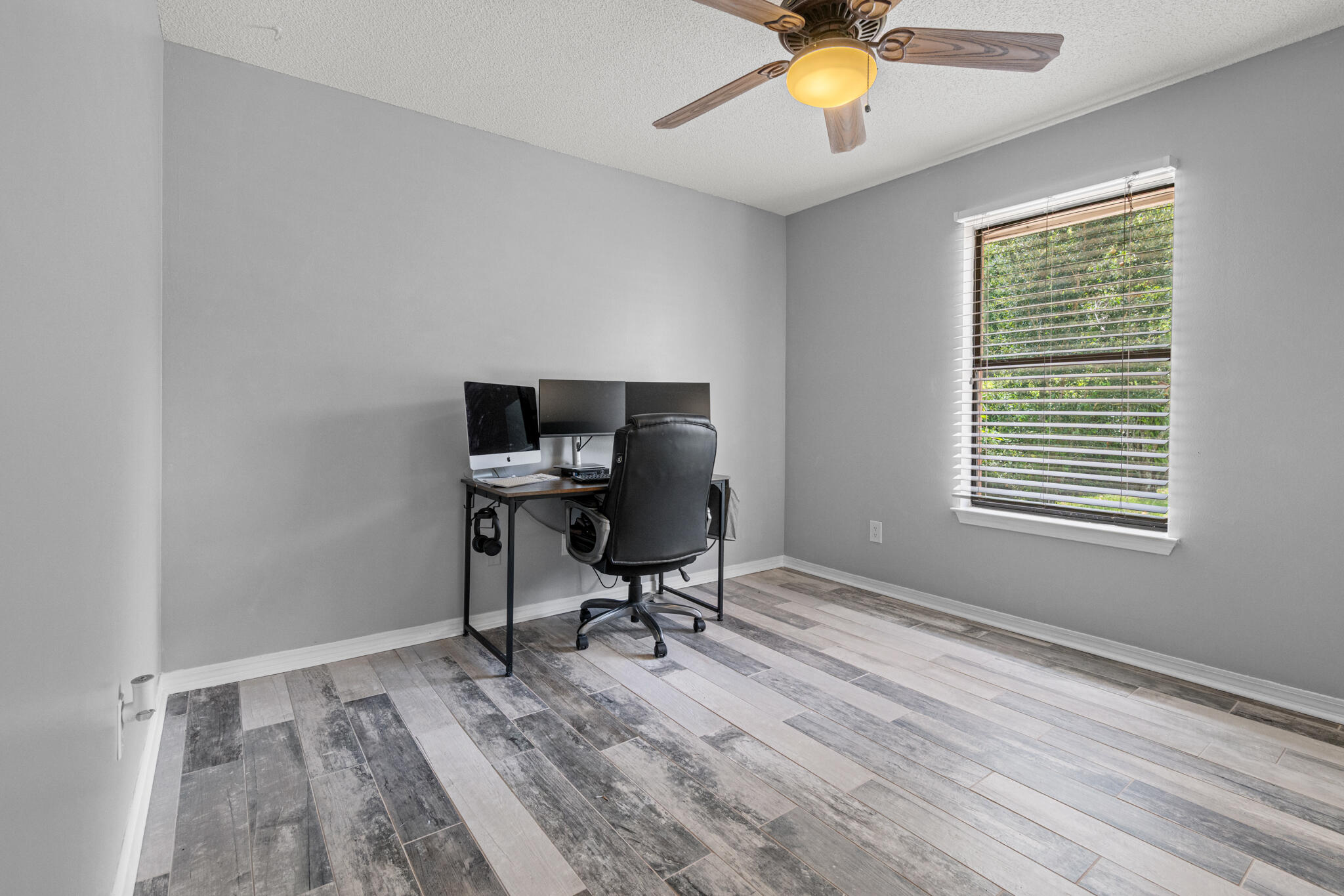 BELLE MEADOW - Residential