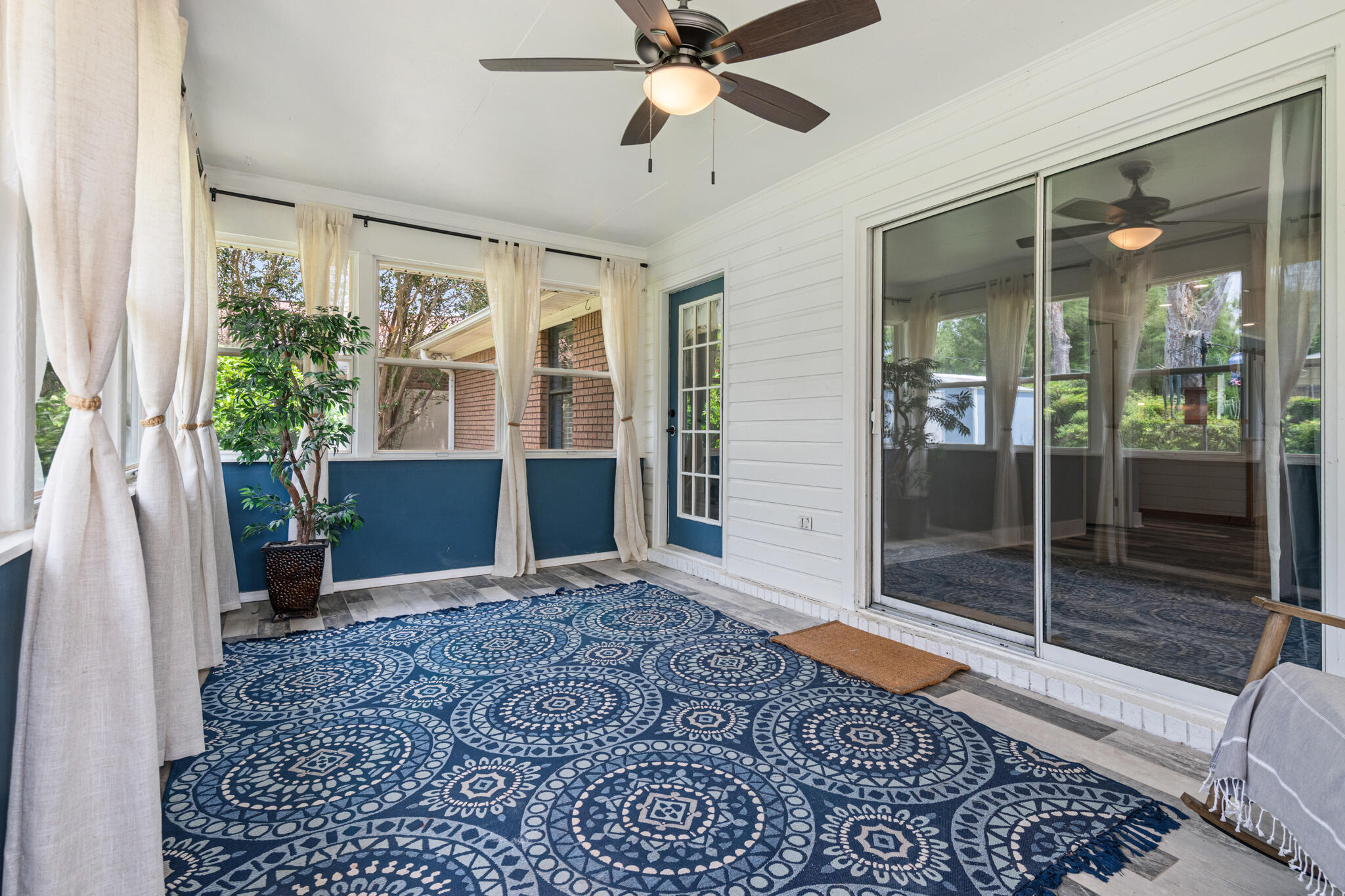 BELLE MEADOW - Residential