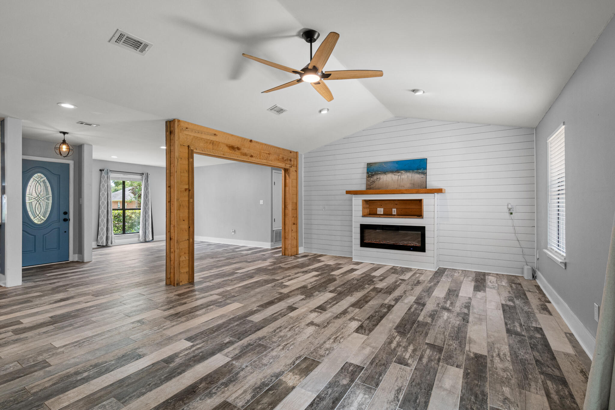 BELLE MEADOW - Residential
