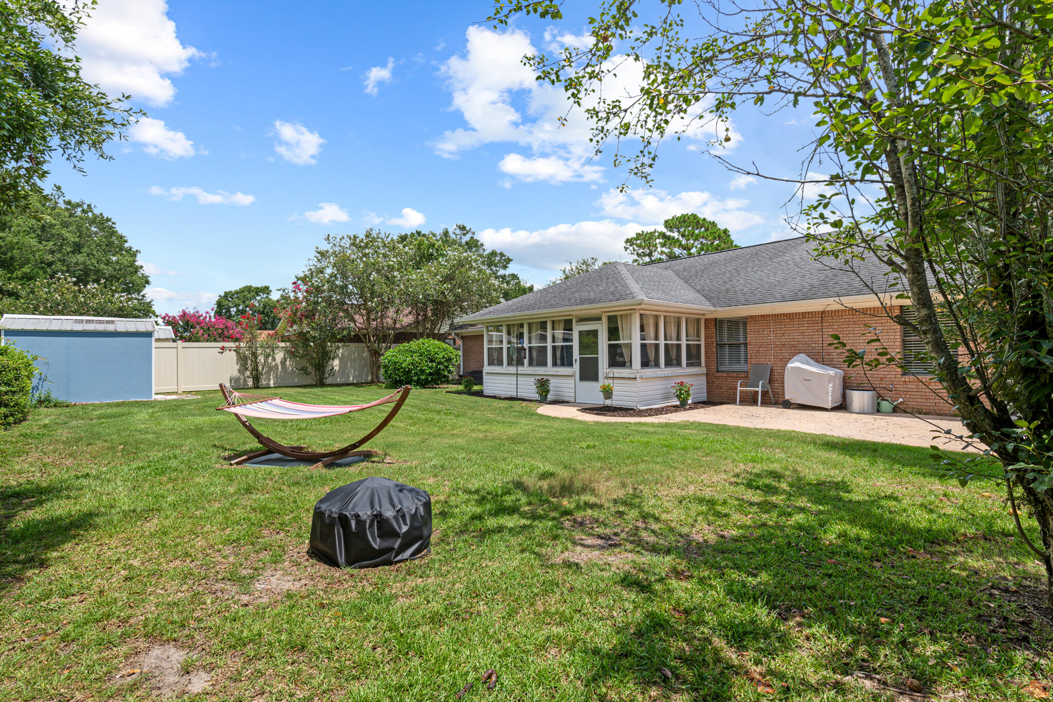 BELLE MEADOW - Residential