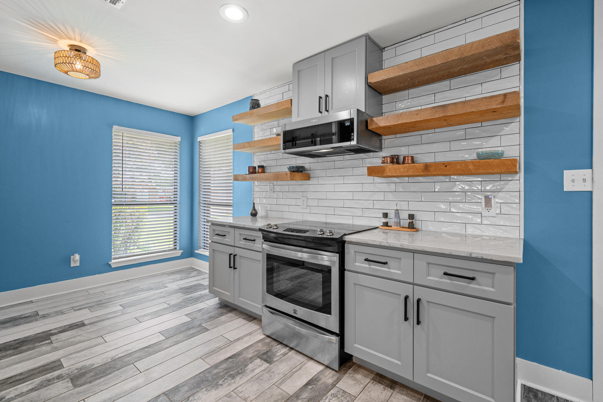 BELLE MEADOW - Residential