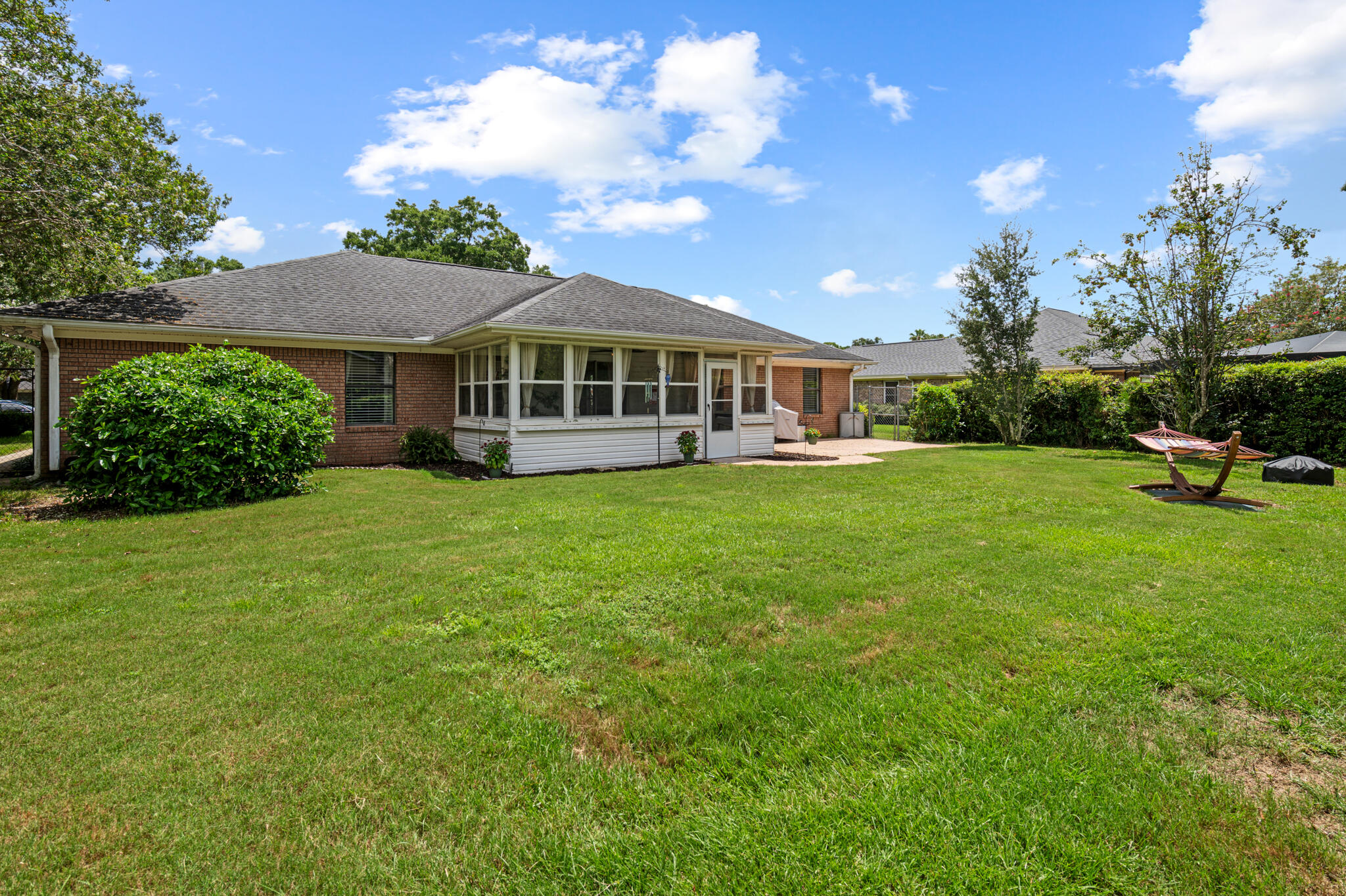 BELLE MEADOW - Residential