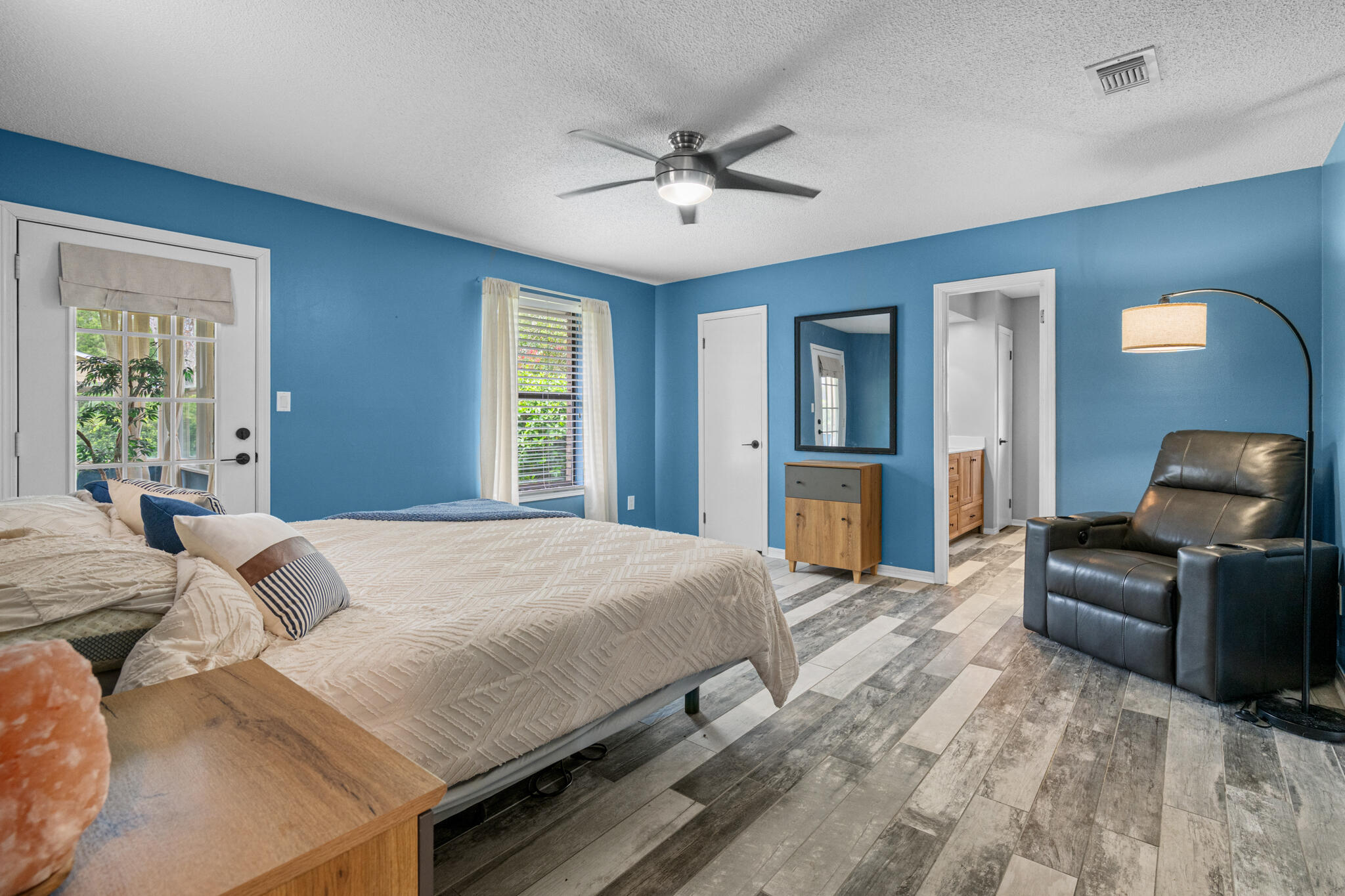 BELLE MEADOW - Residential