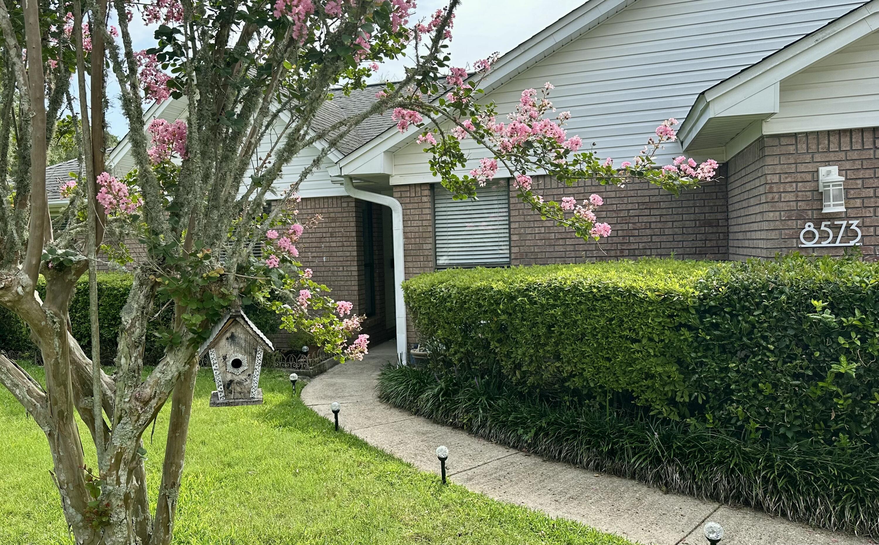 BELLE MEADOW - Residential