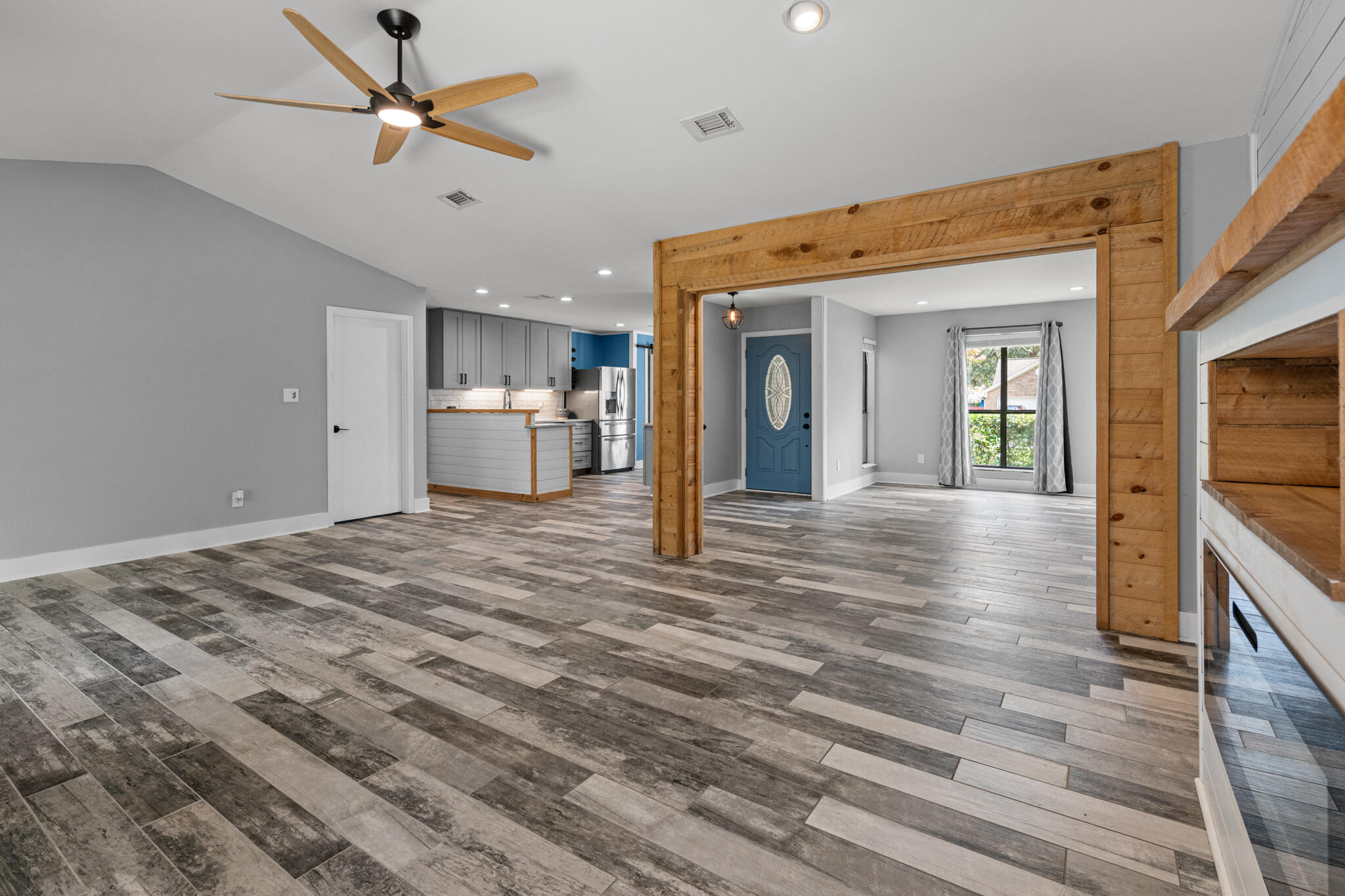 BELLE MEADOW - Residential