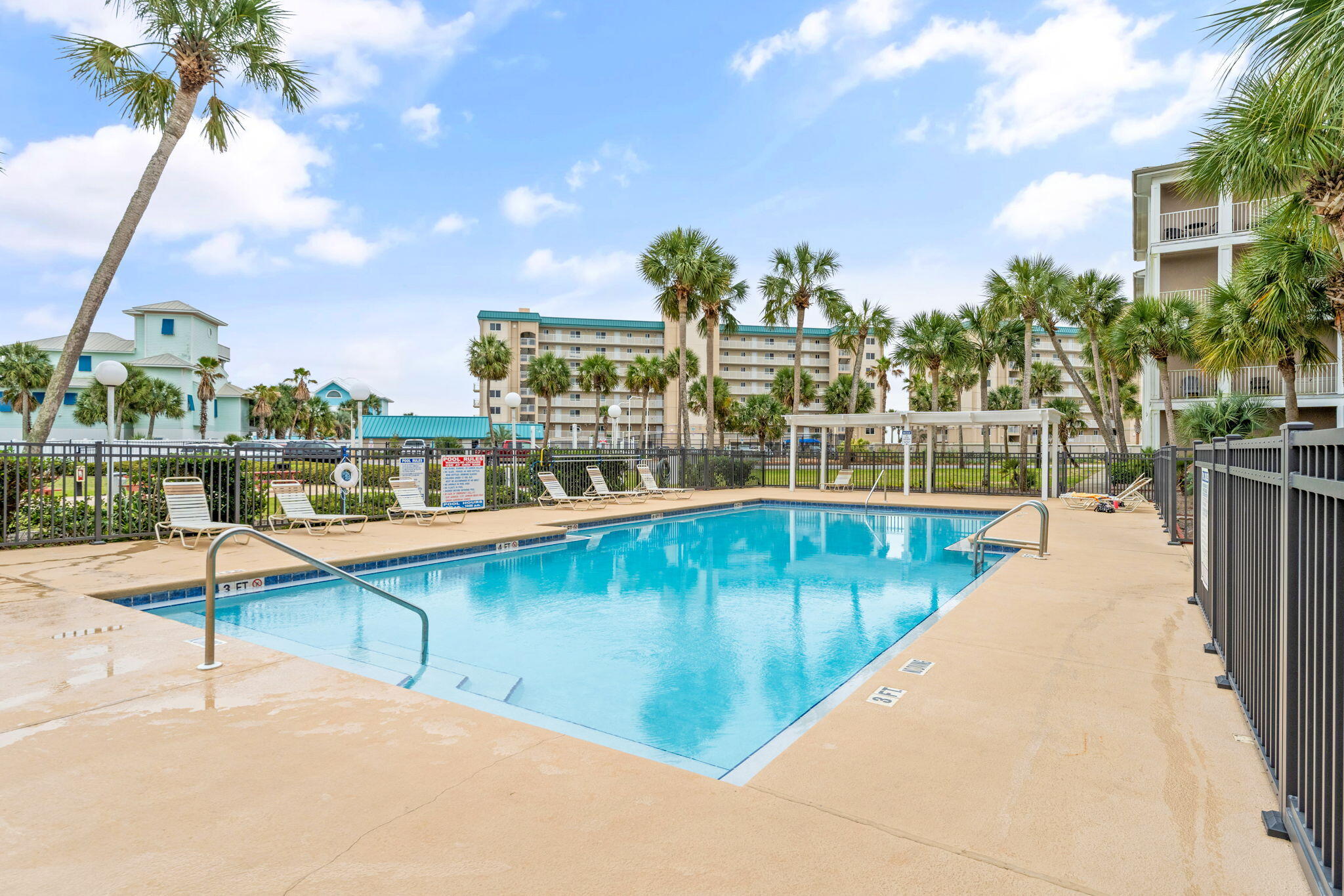 GRAND CARIBBEAN AT PERDIDO KEY - Residential