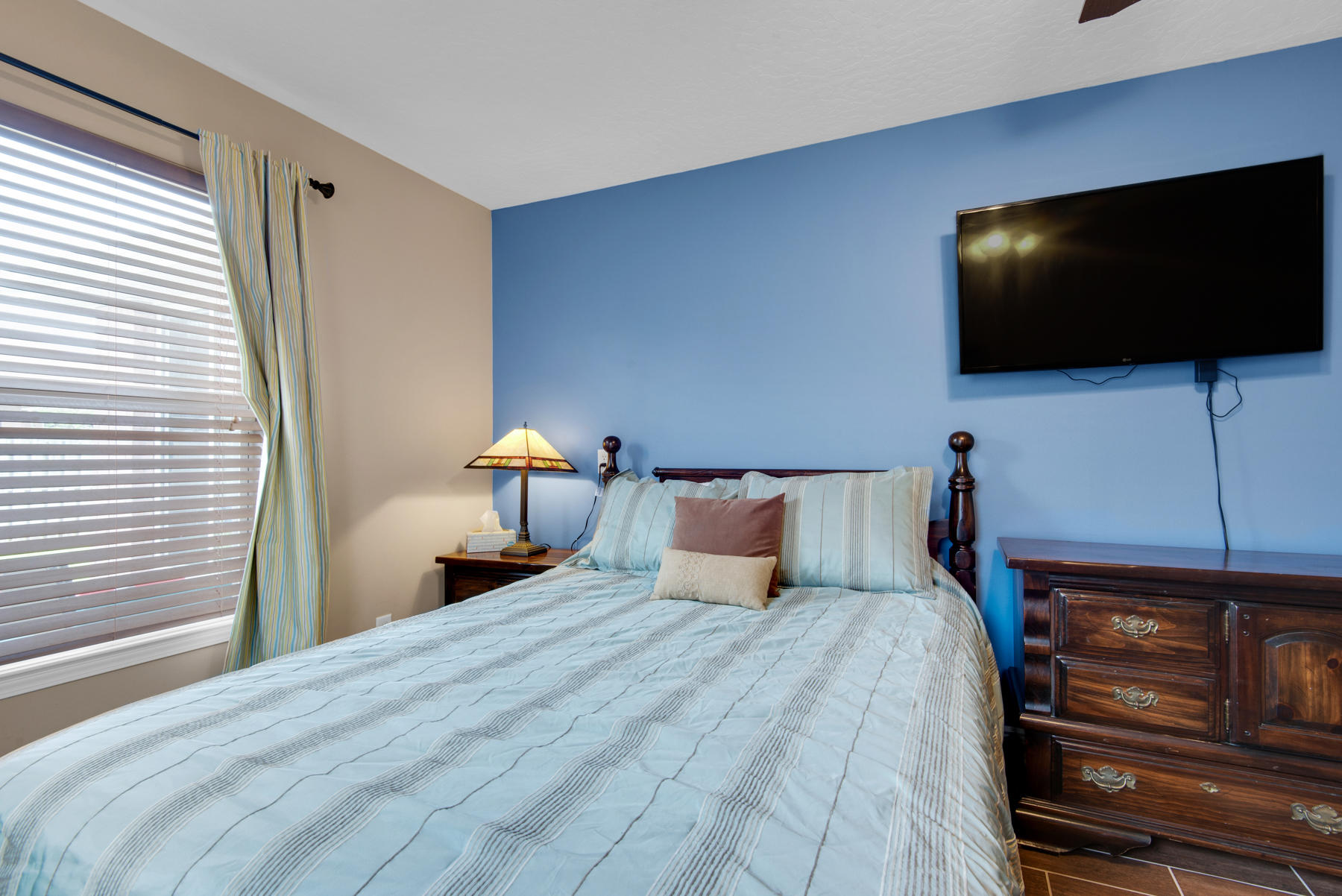 BRIDGEPORT COLONY - Residential