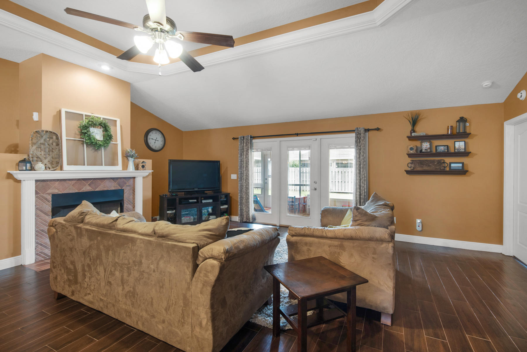 BRIDGEPORT COLONY - Residential