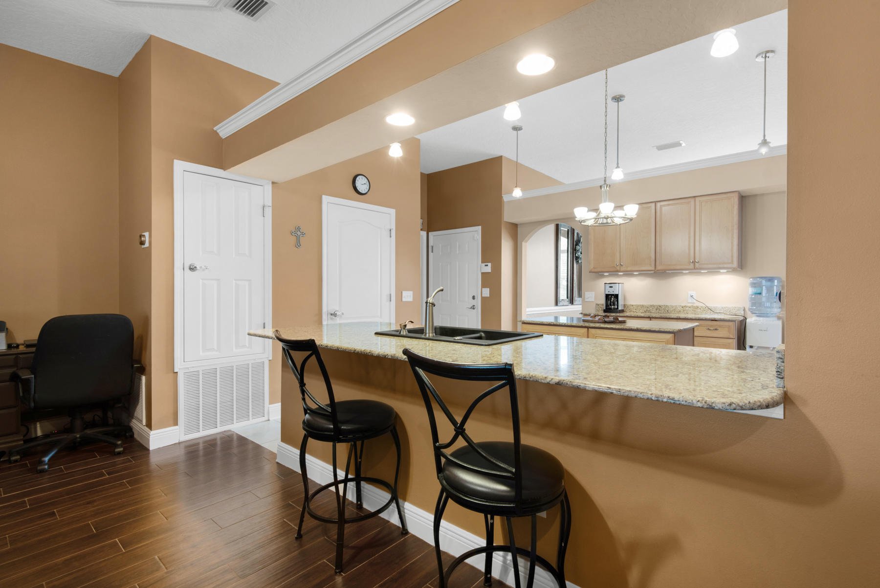 BRIDGEPORT COLONY - Residential