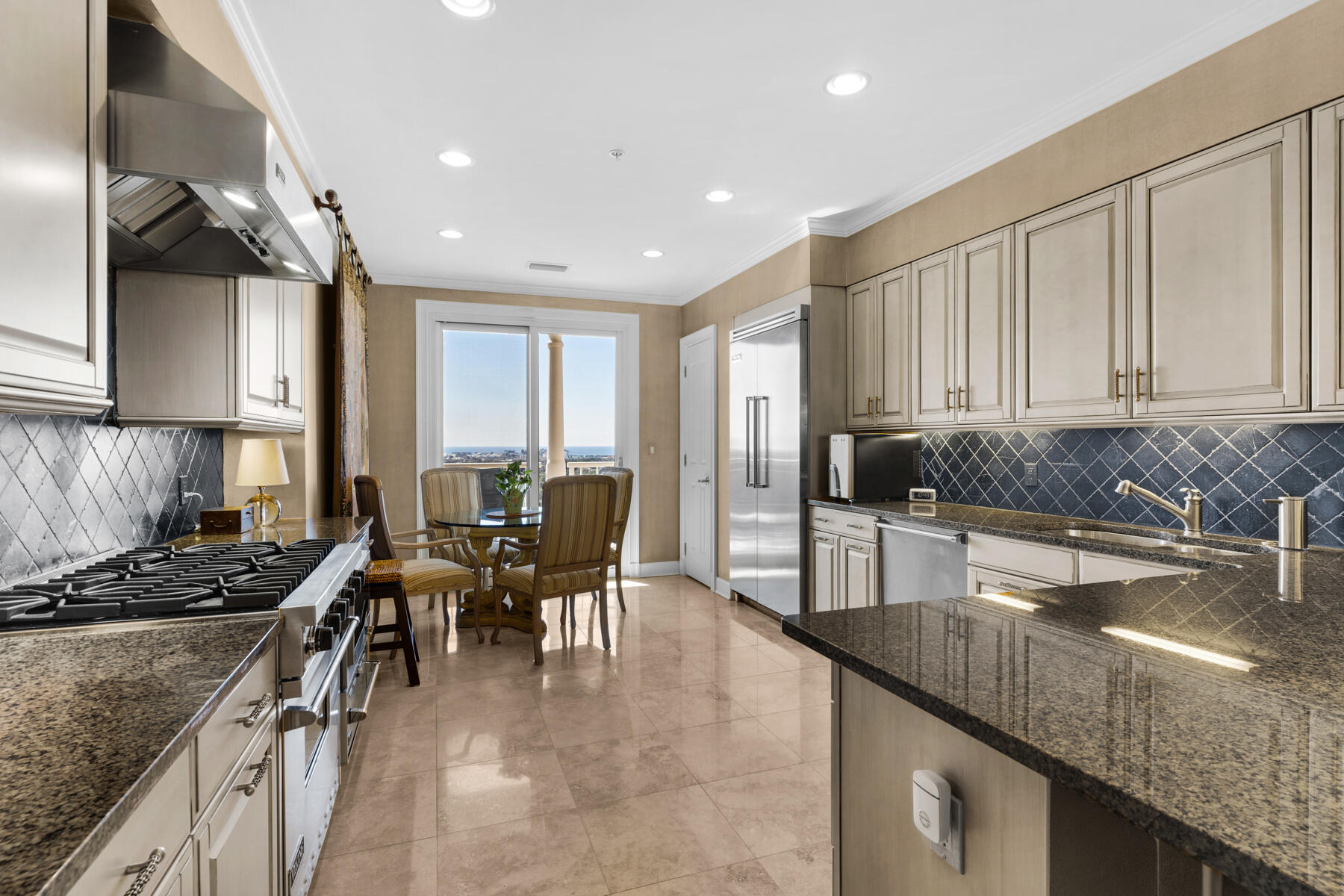 ONE WATER PLACE - Residential