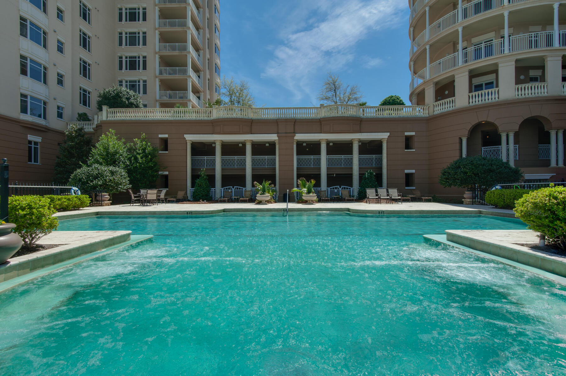 ONE WATER PLACE - Residential