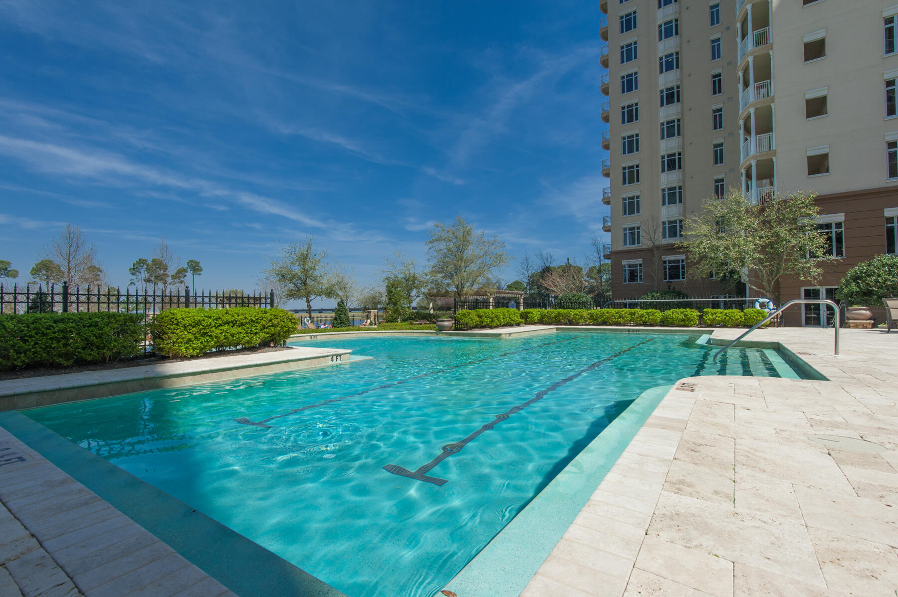 ONE WATER PLACE - Residential