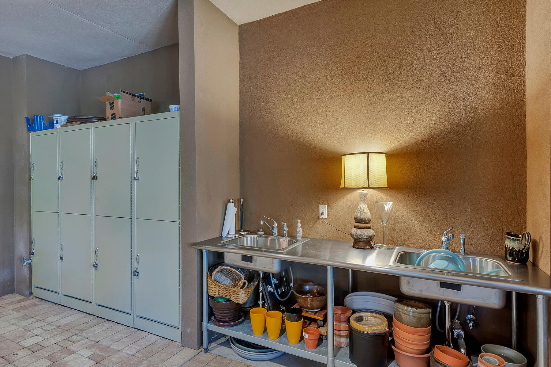 ONE WATER PLACE - Residential