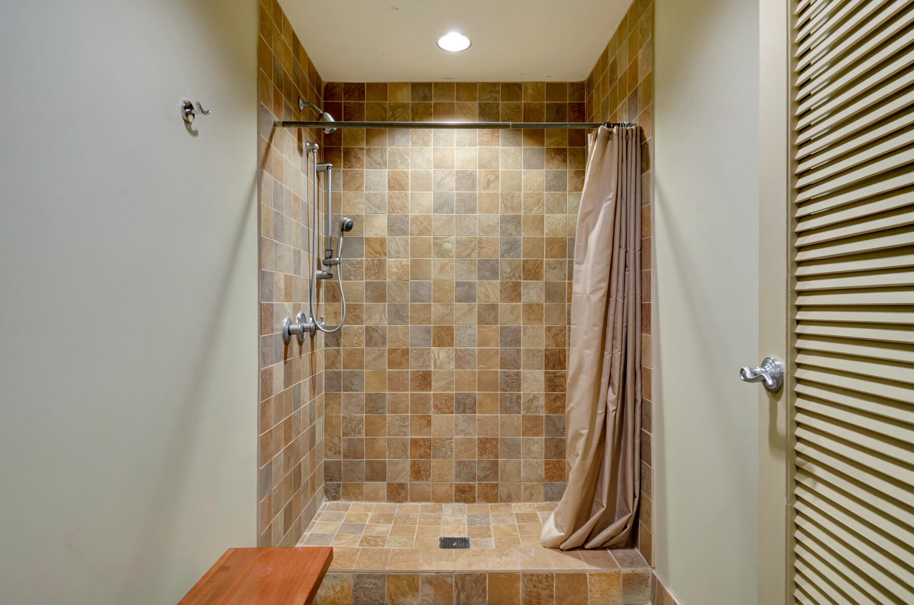 ONE WATER PLACE - Residential