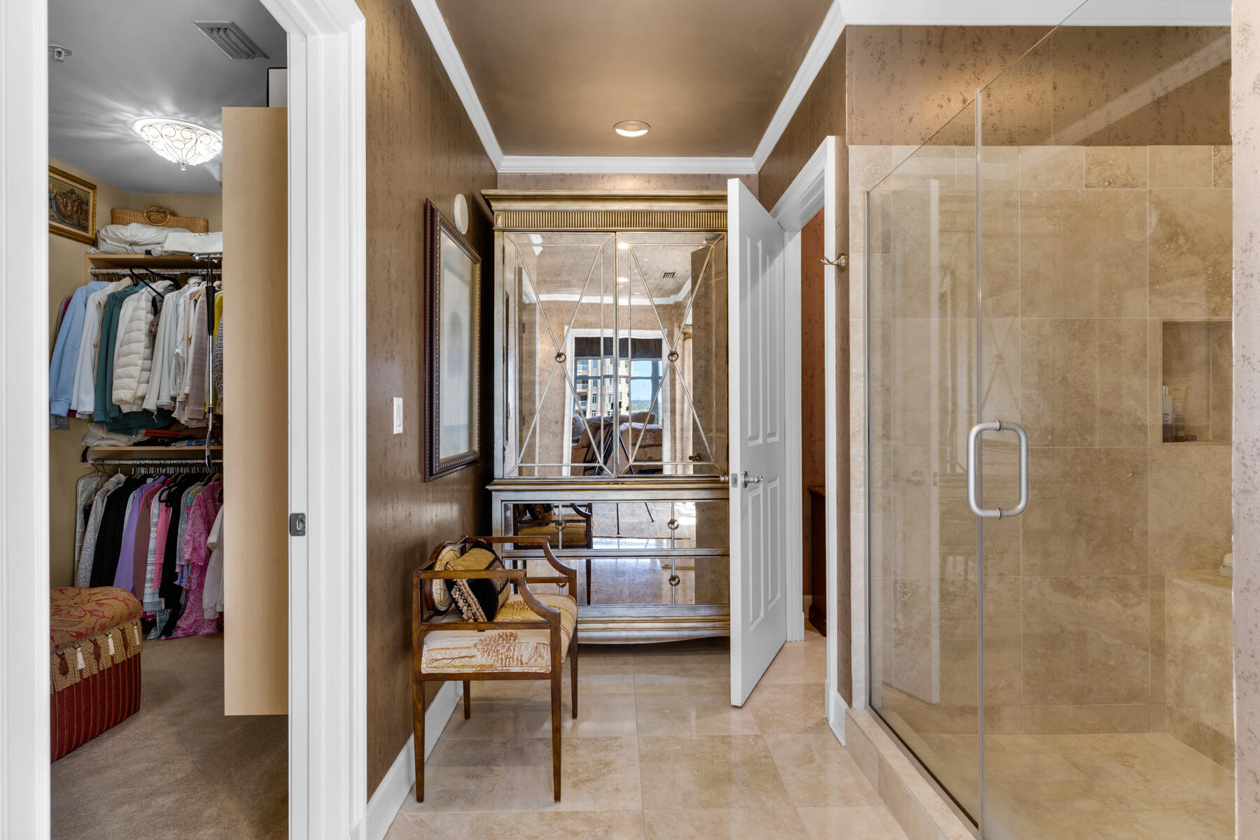 ONE WATER PLACE - Residential