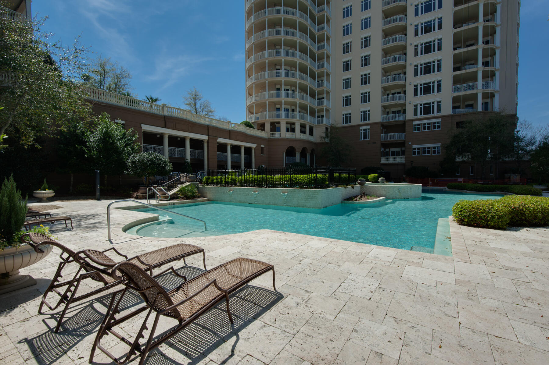 ONE WATER PLACE - Residential