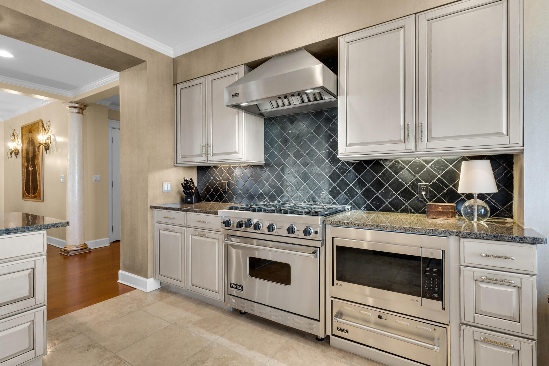 ONE WATER PLACE - Residential