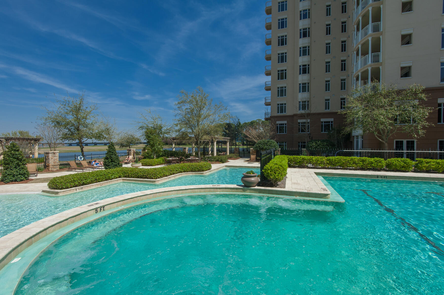 ONE WATER PLACE - Residential